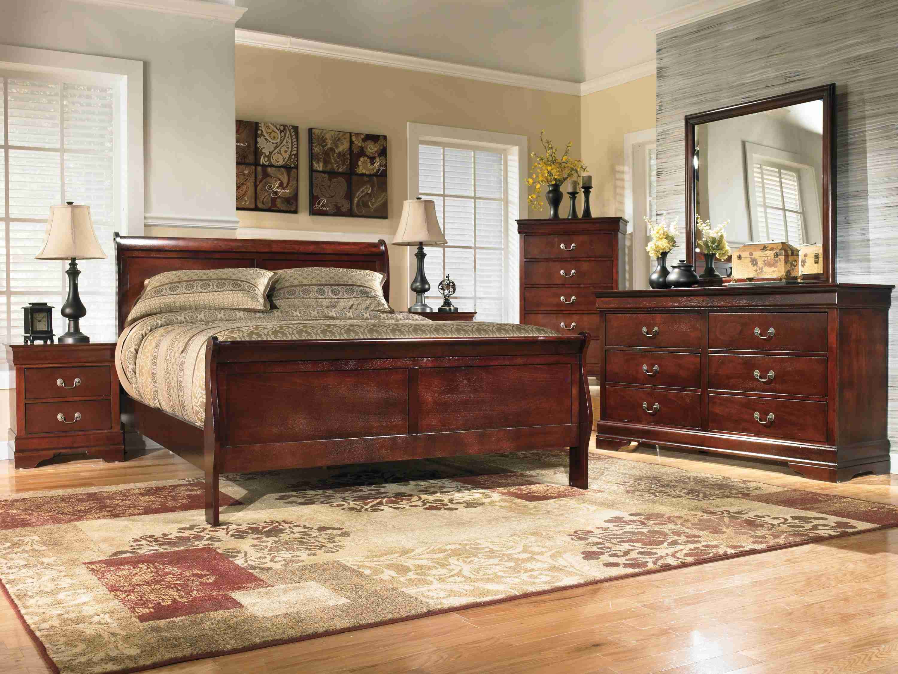 Alisdair Dark Brown King Sleigh Bed - Image 3