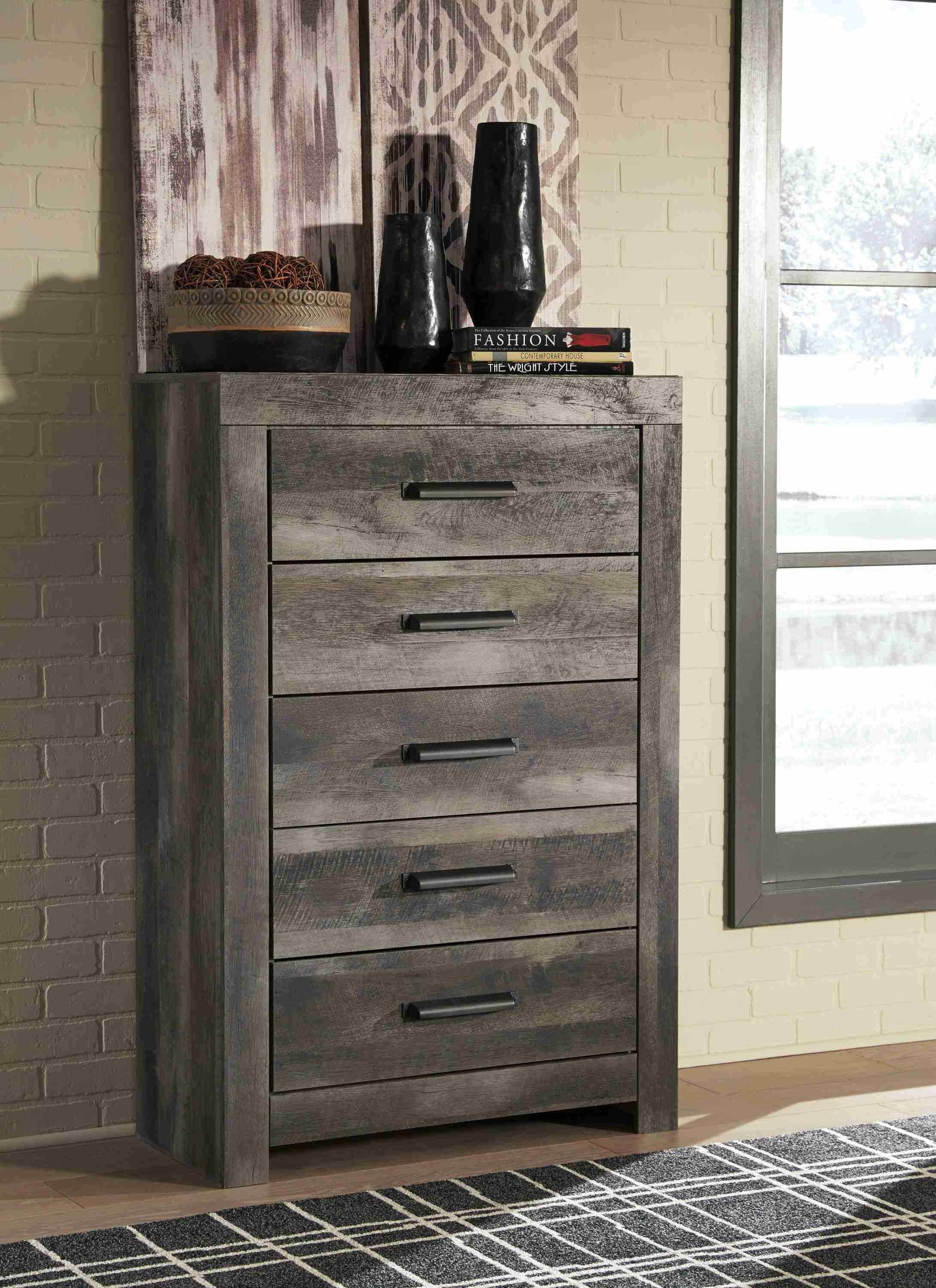 Wynnlow Gray Chest Of Drawers - Image 3