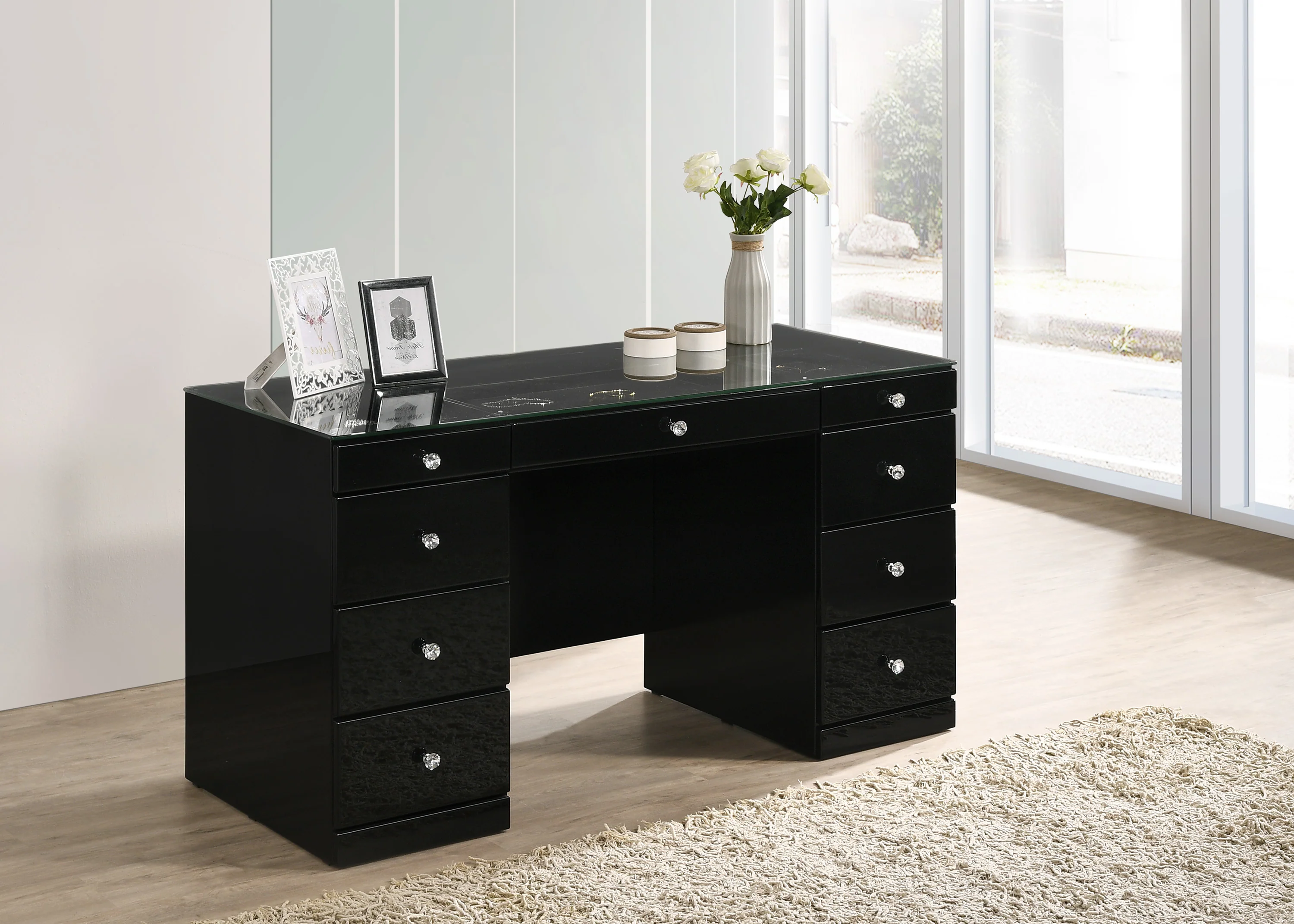 Avery Luxo Black Vanity Set - Image 2