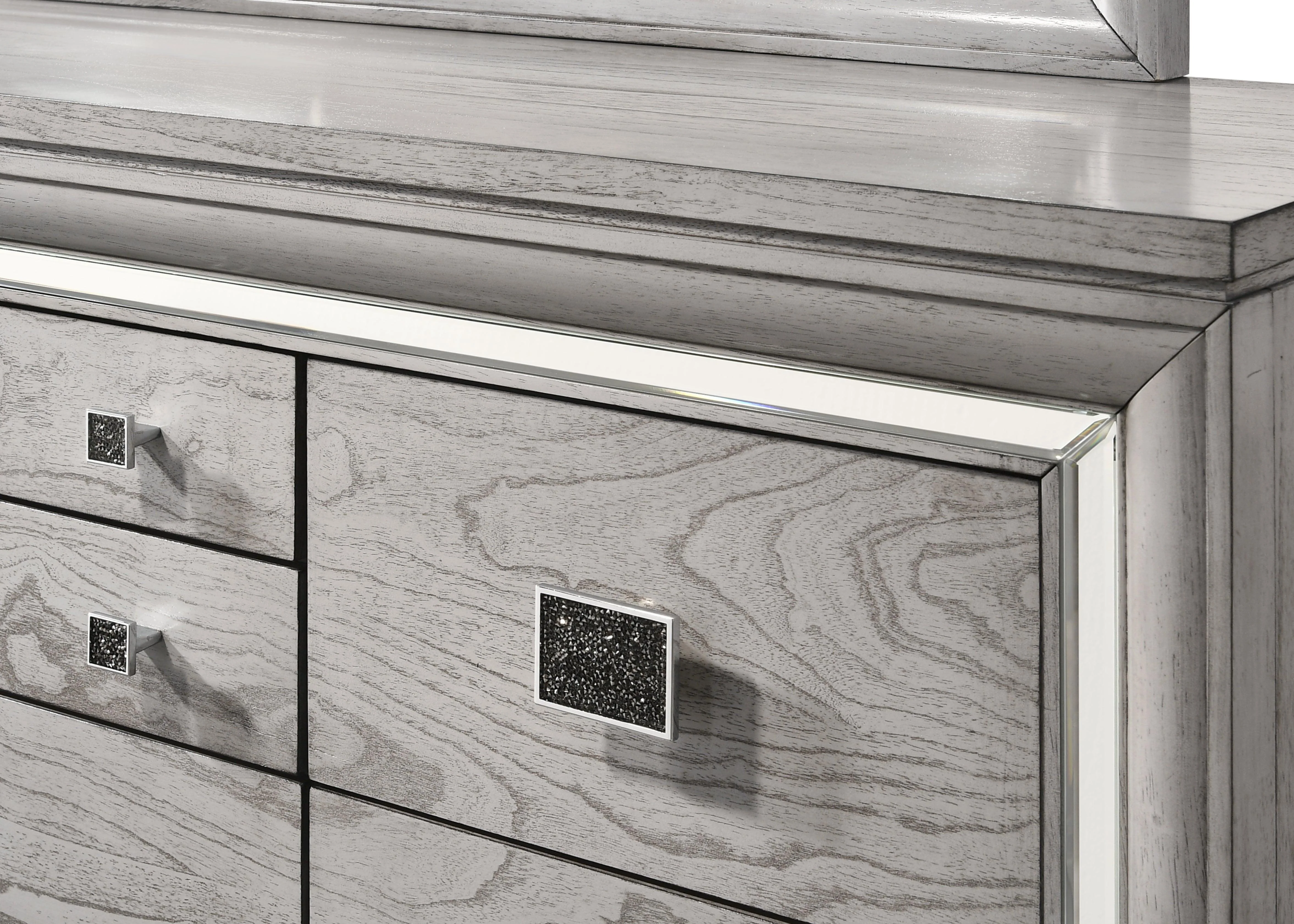 Vail Dresser Gray Drawers - Image 3