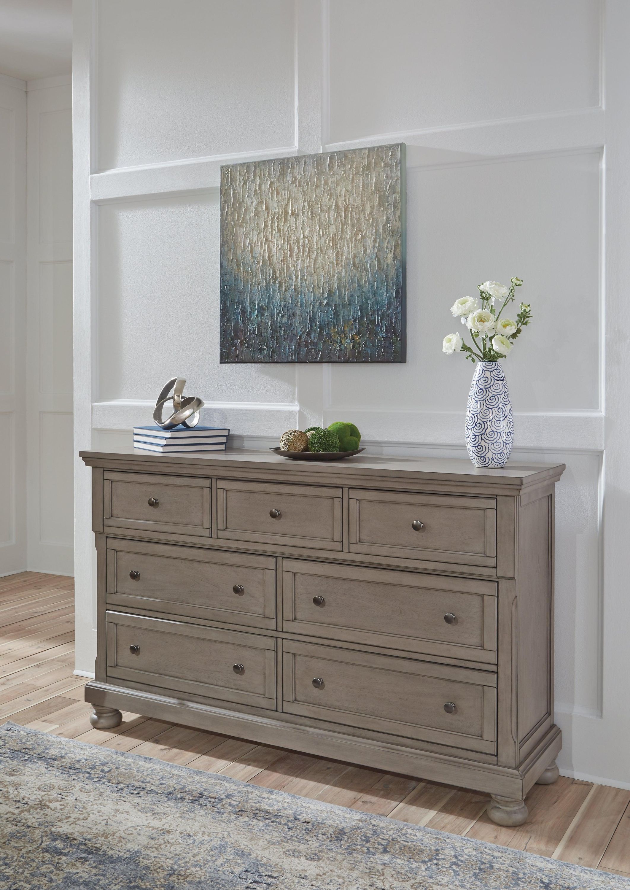 Lettner Light Gray Dresser - Image 3