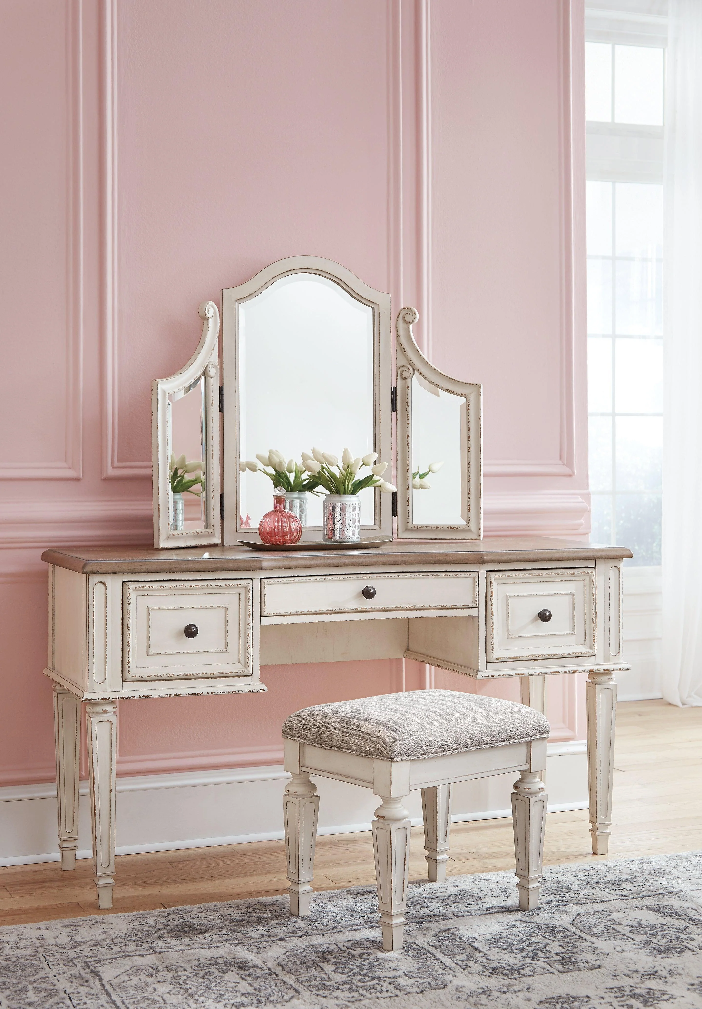 Realyn Two-Tone Vanity And Mirror With Stool - Image 3
