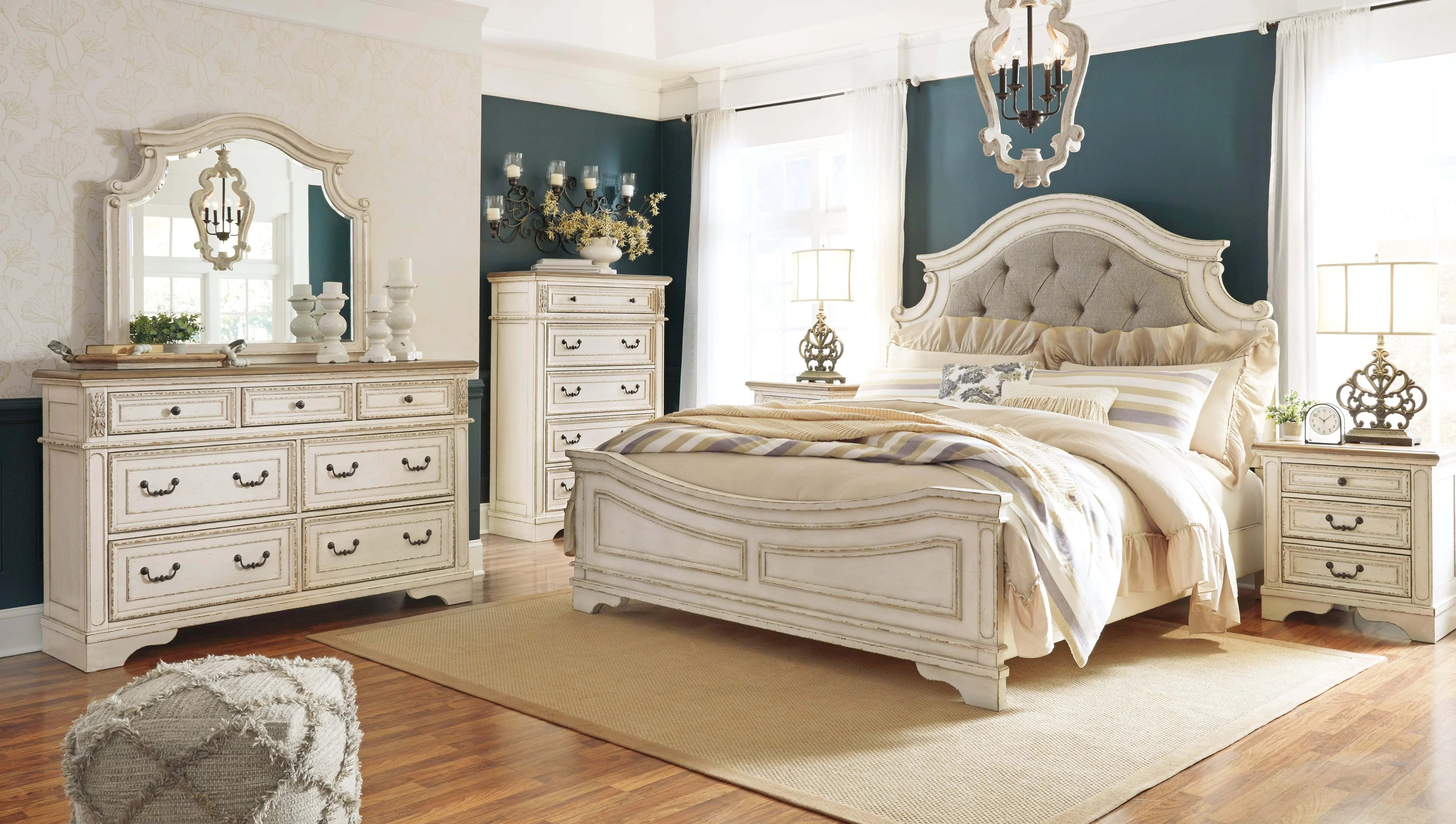 Realyn Two-Tone Dresser And Mirror - Image 3