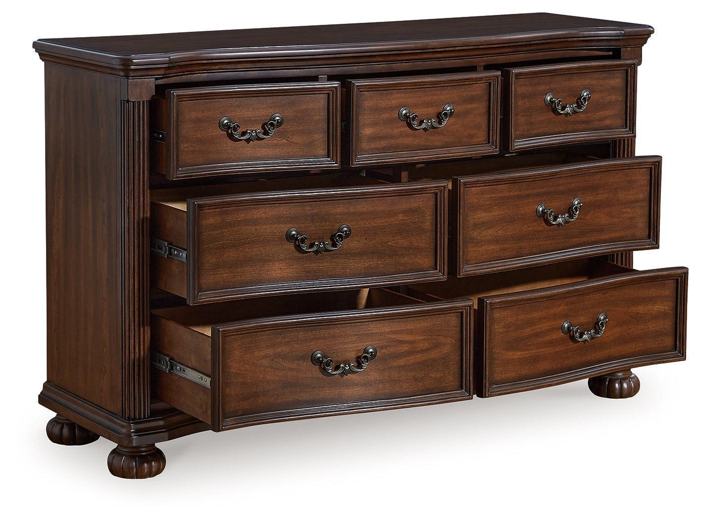 Lavinton Brown Dresser - Image 3