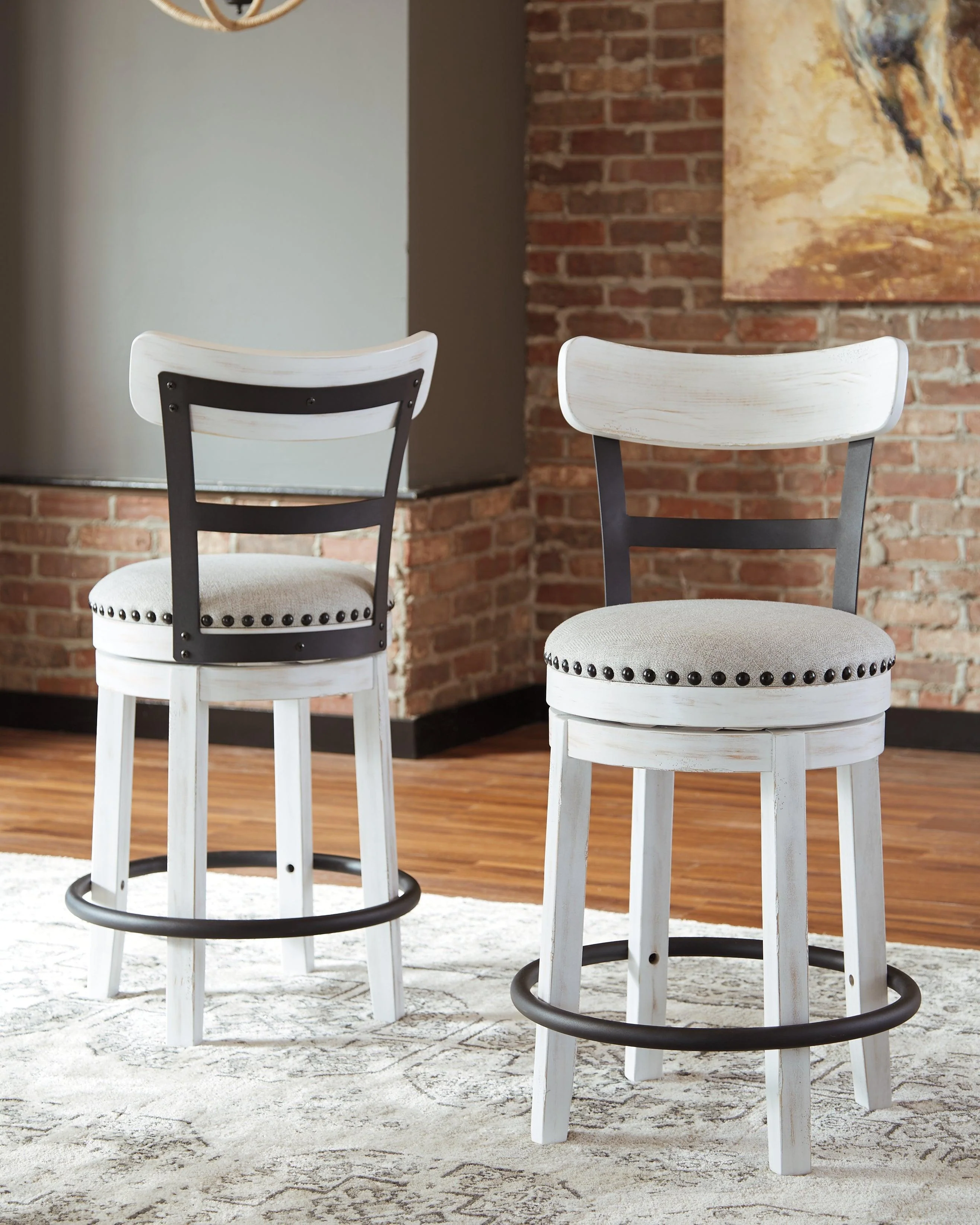 Valebeck White Counter Height Bar Stool - Image 3