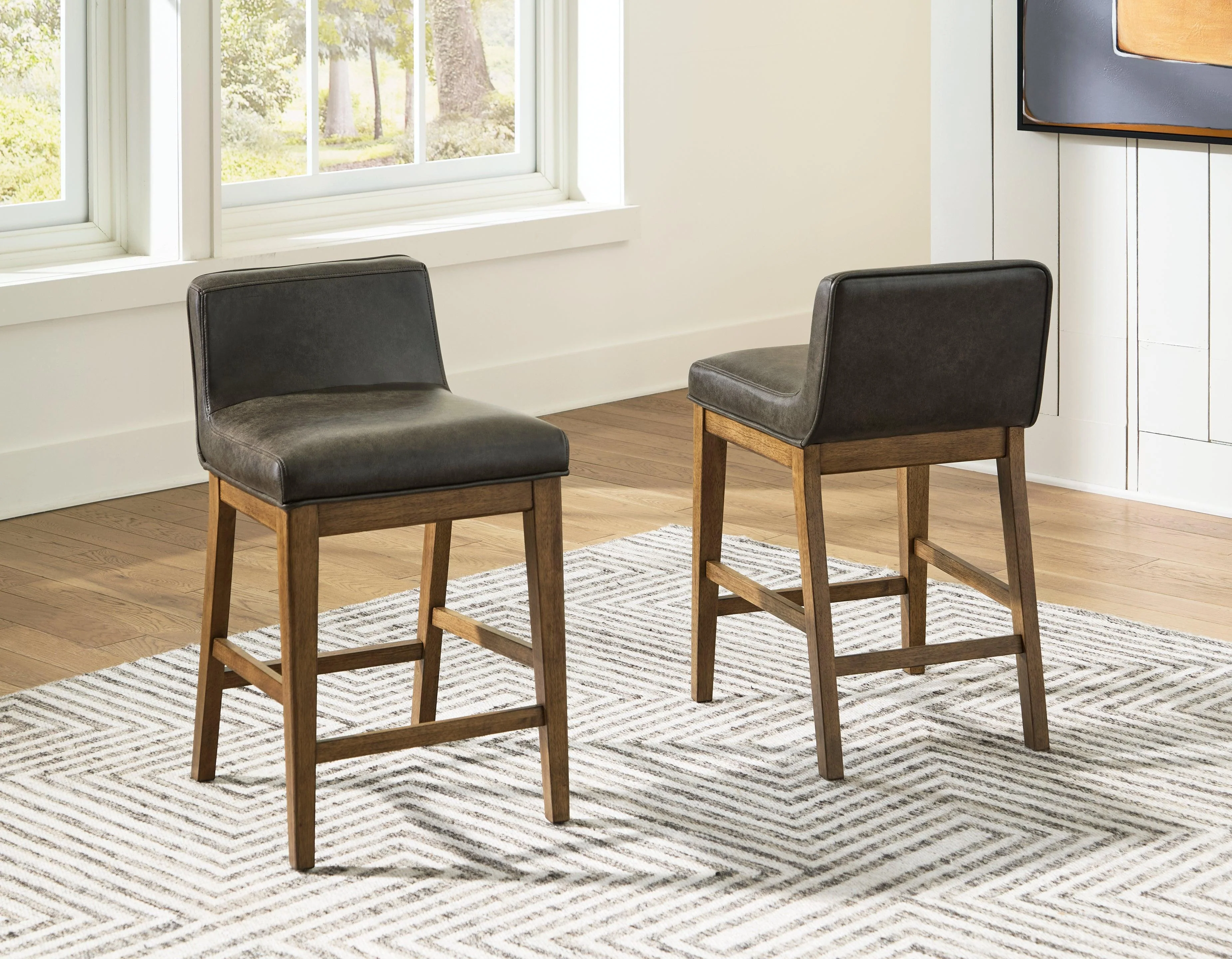 Cabalynn Two-tone Brown Counter Height Barstool - Image 3