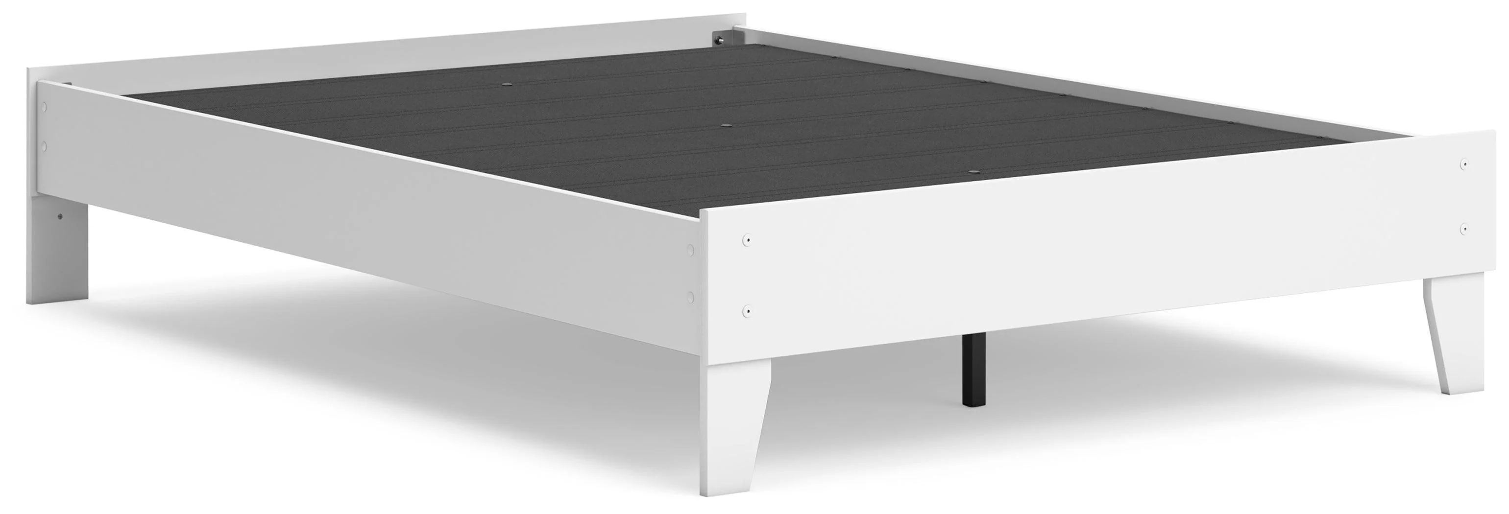 Hallityn White Full Platform Bed - Image 3