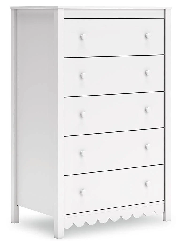 Hallityn White Chest of Drawers - Image 2