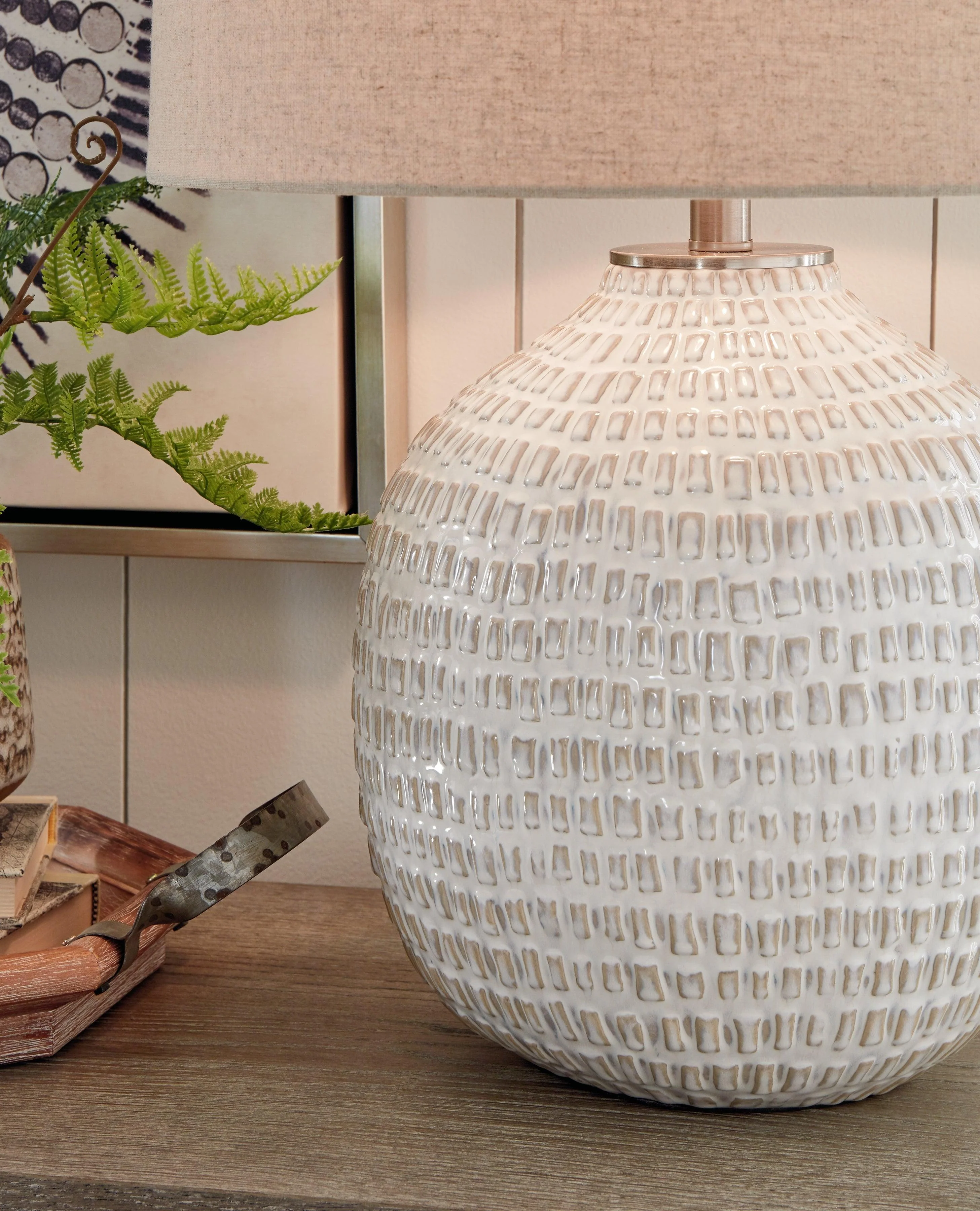 Jamon Beige Table Lamp - Image 3