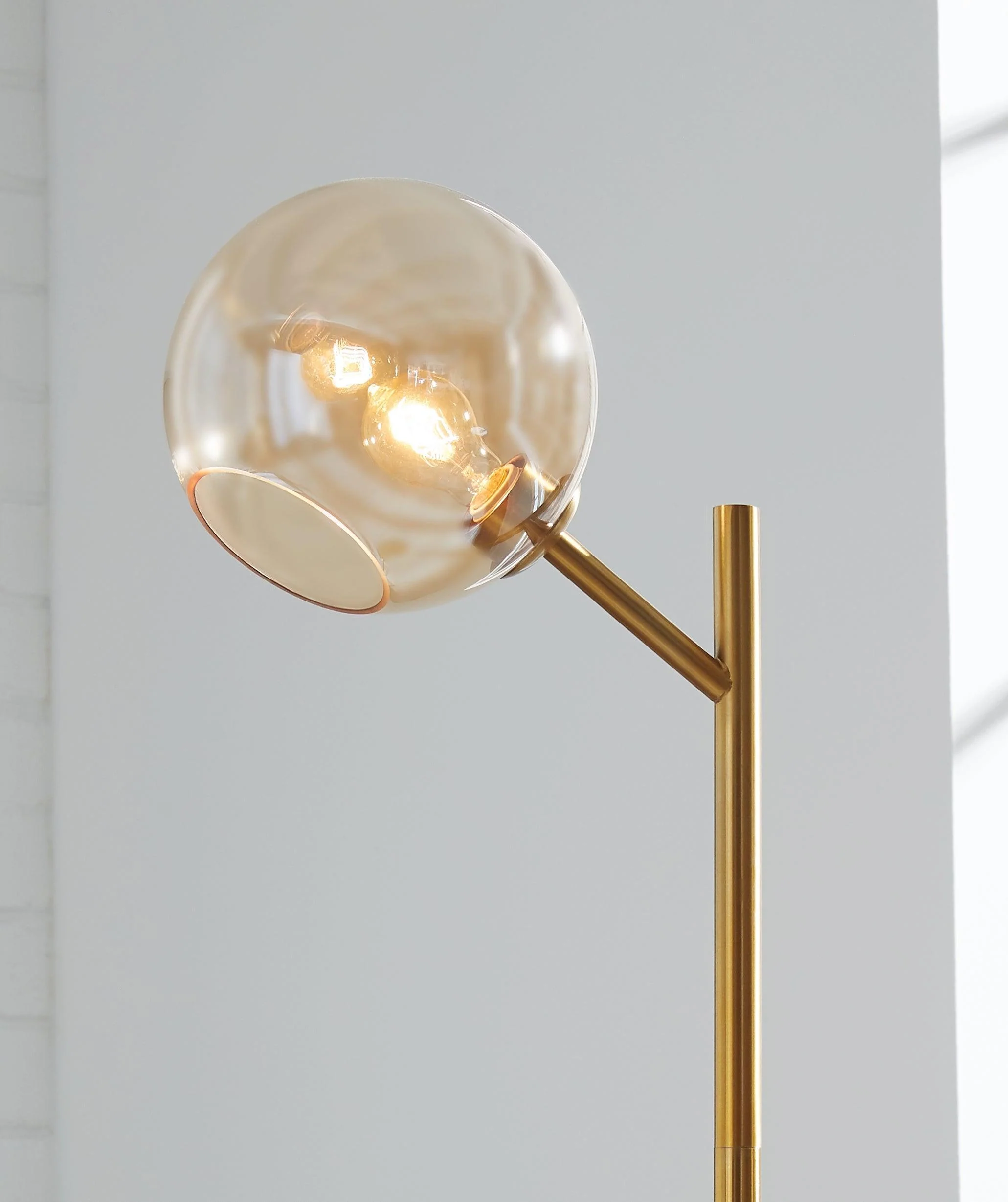 Abanson Amber Gold Finish Floor Lamp - Image 3