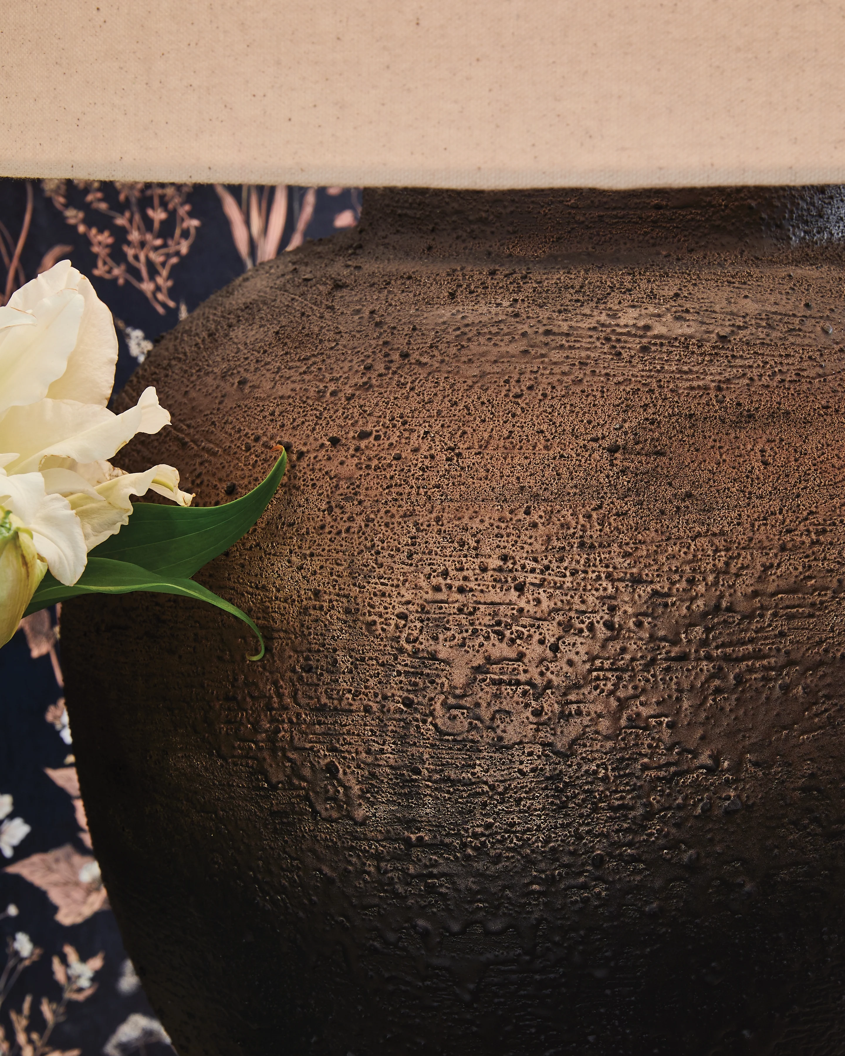 Newgerhard Brown/Black Table Lamp - Image 3