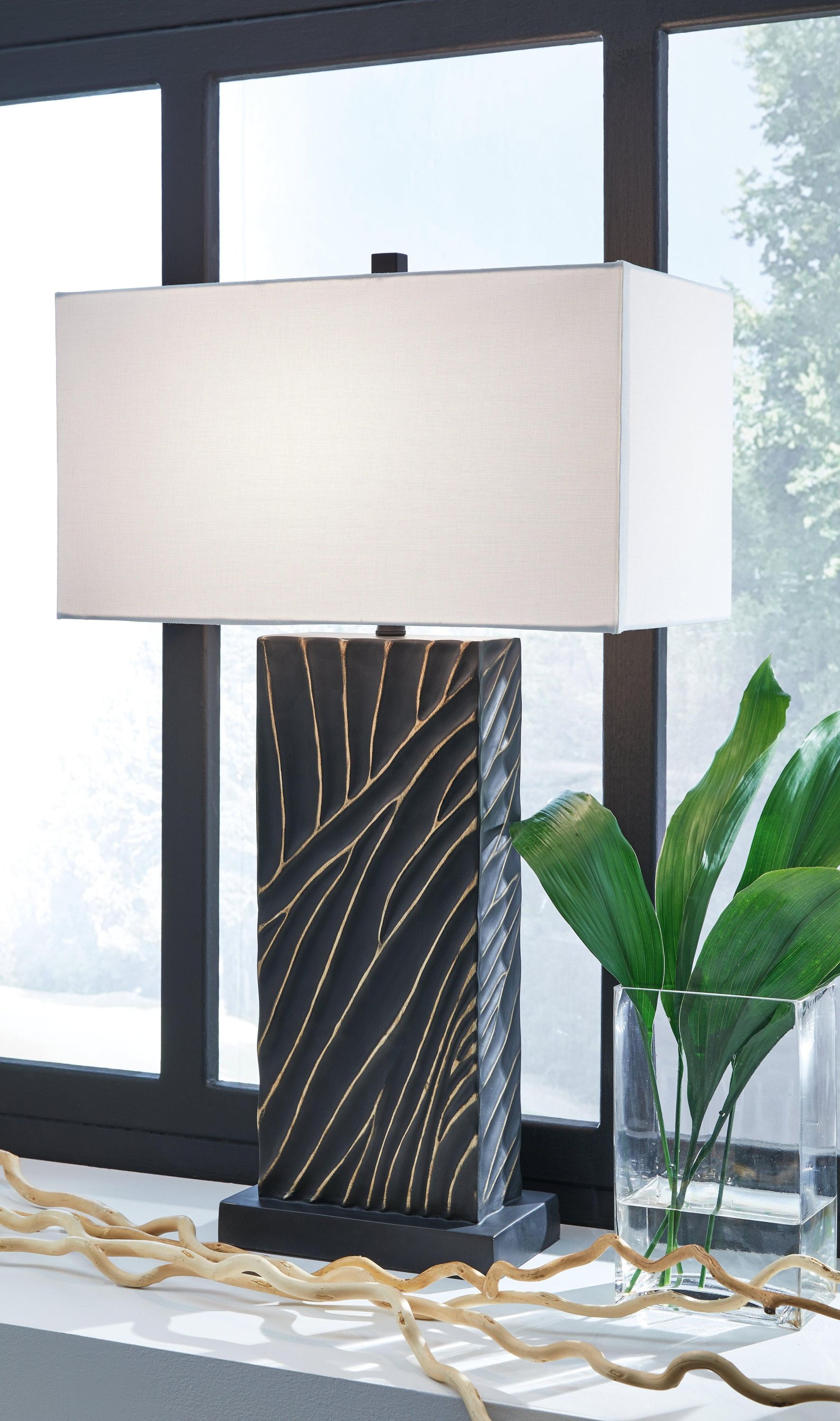 Bartlen Black/Gold Finish 2-Piece Table Lamp Set - Image 2