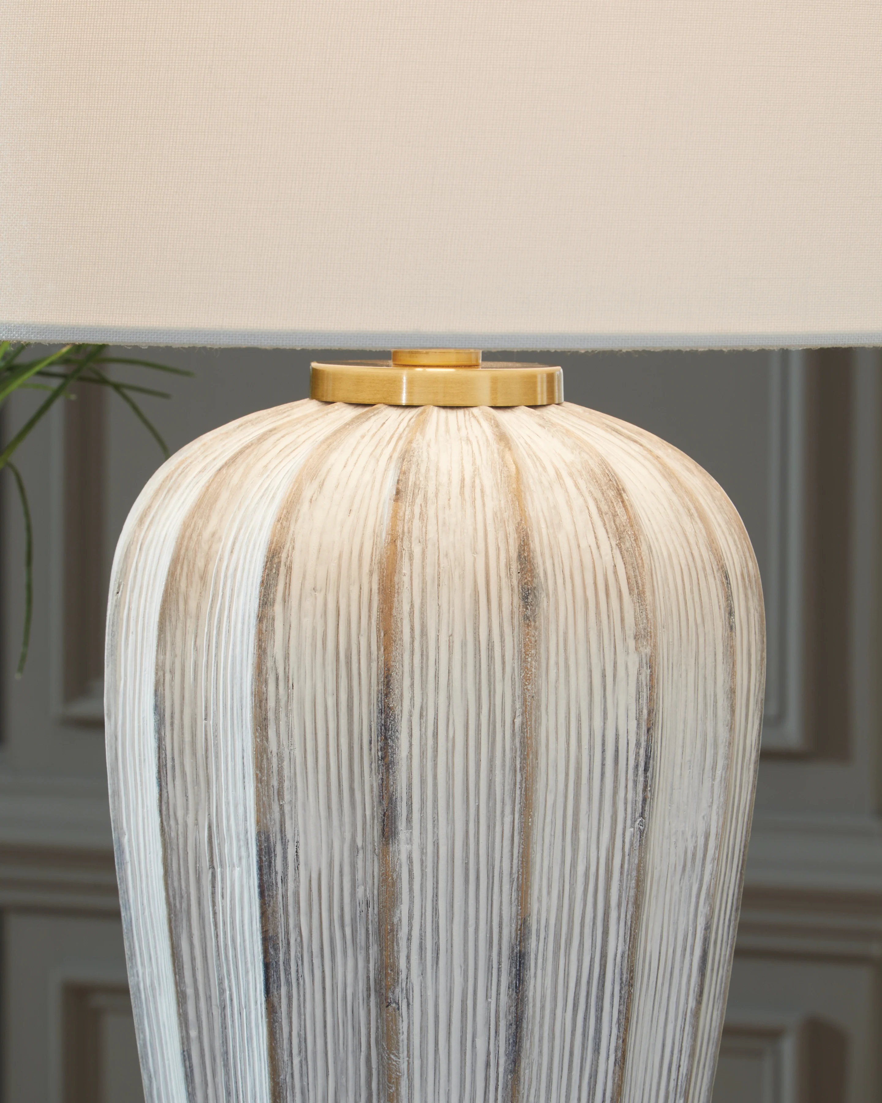 Lanwell Antique Gray Table Lamp - Image 3