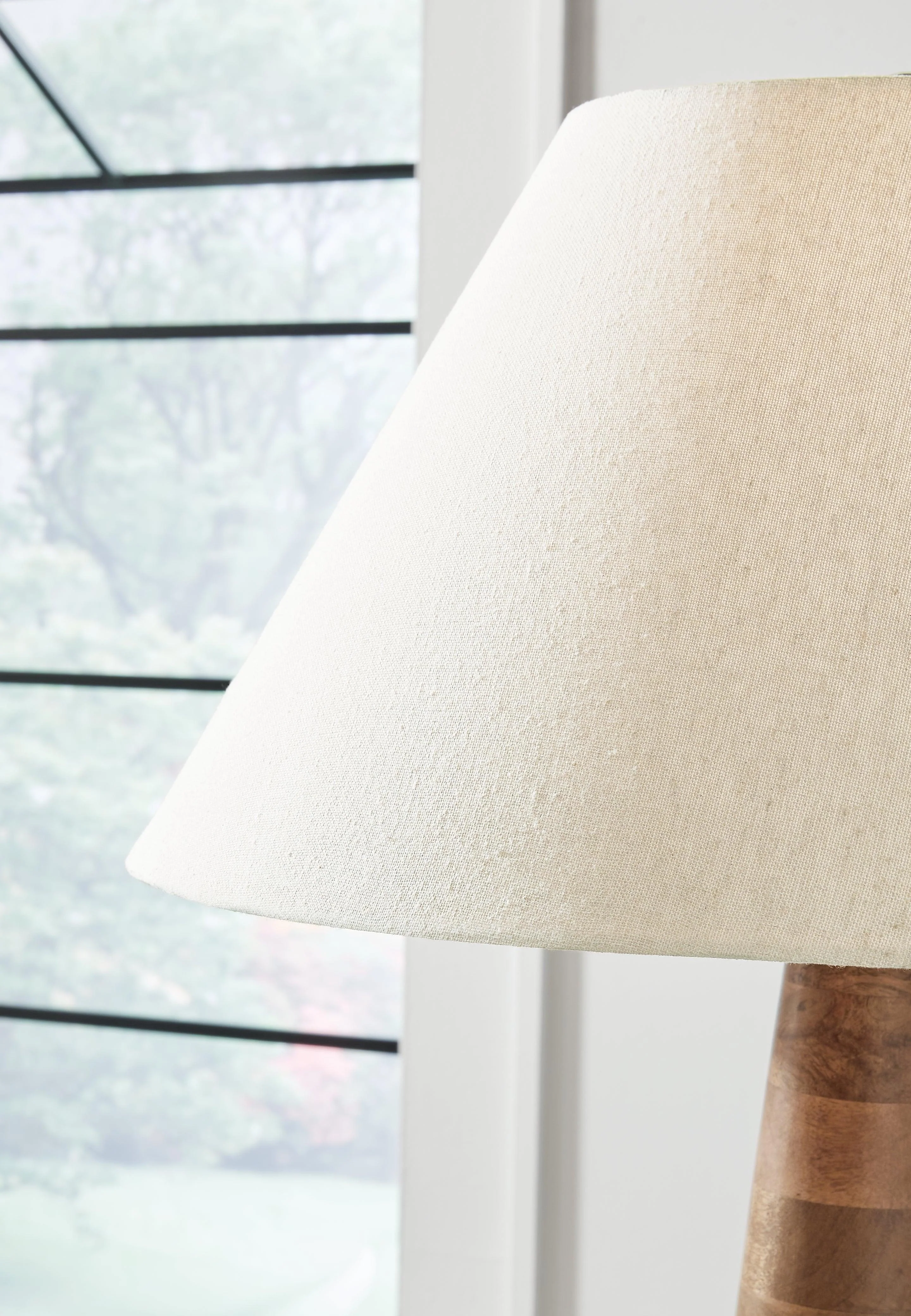 Danset Brown Floor Lamp - Image 3