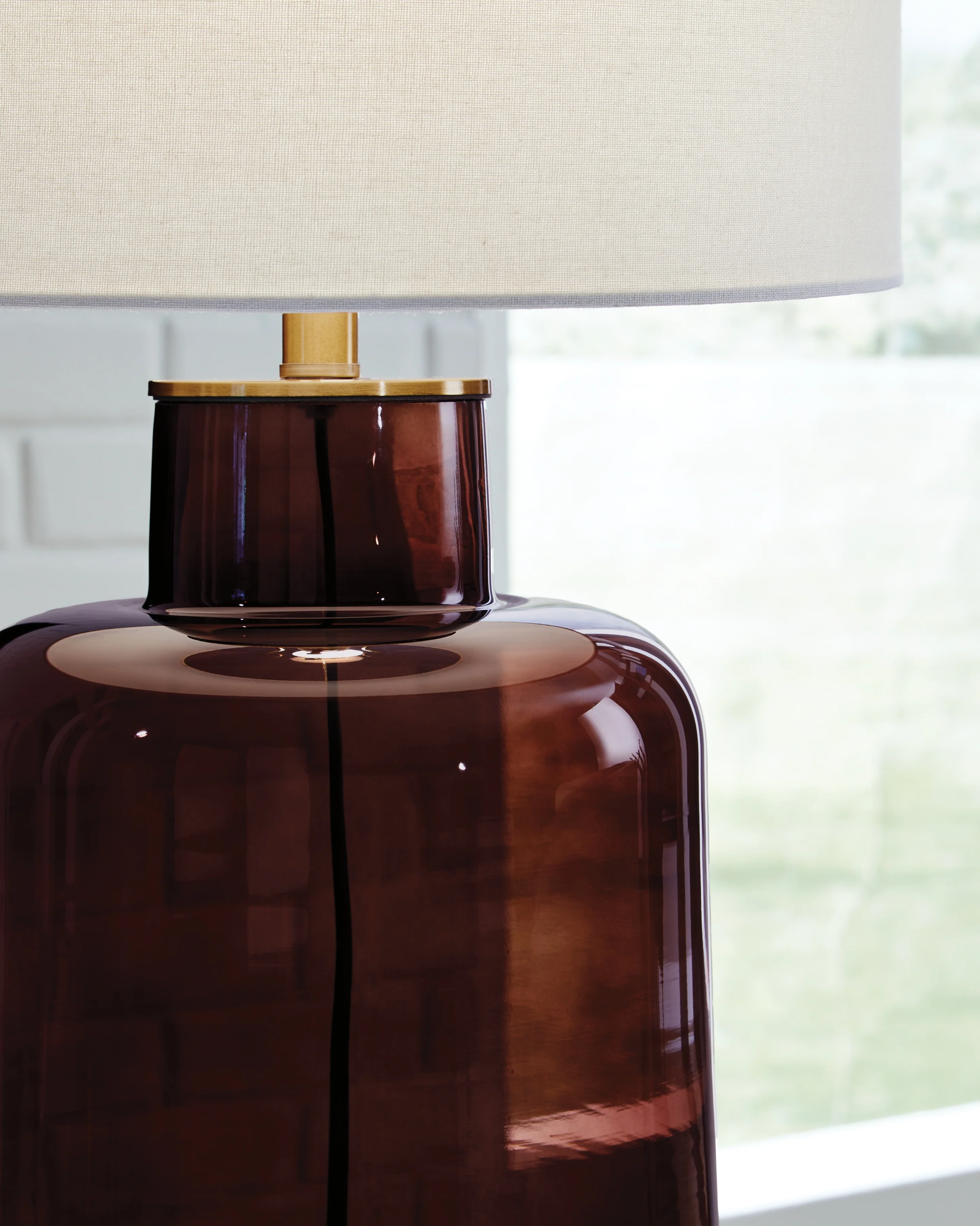 Mette Brown/Gold Finish Table Lamp - Image 3
