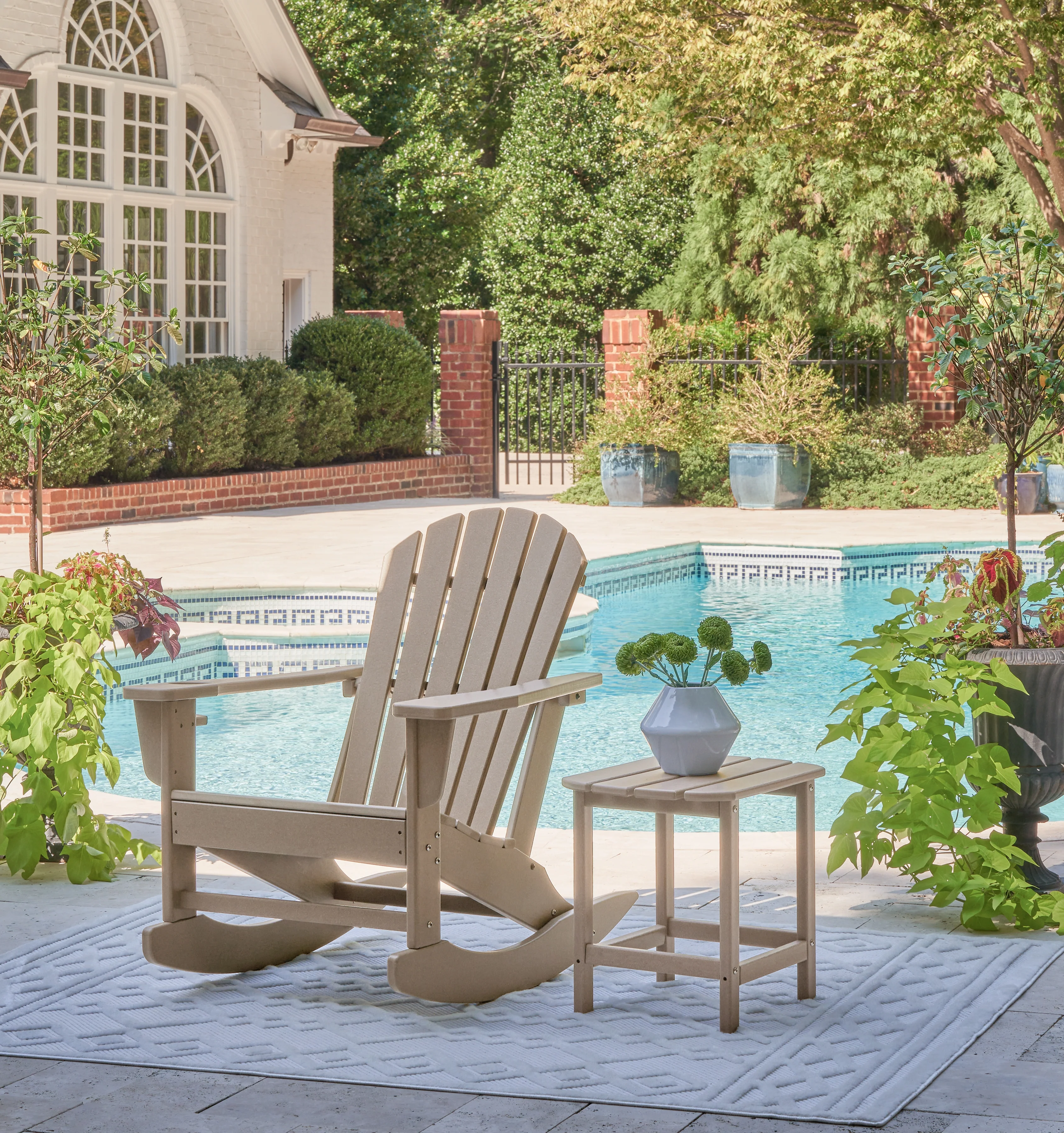 Sundown Driftwood Treasure Outdoor Chair with End Table - Image 3