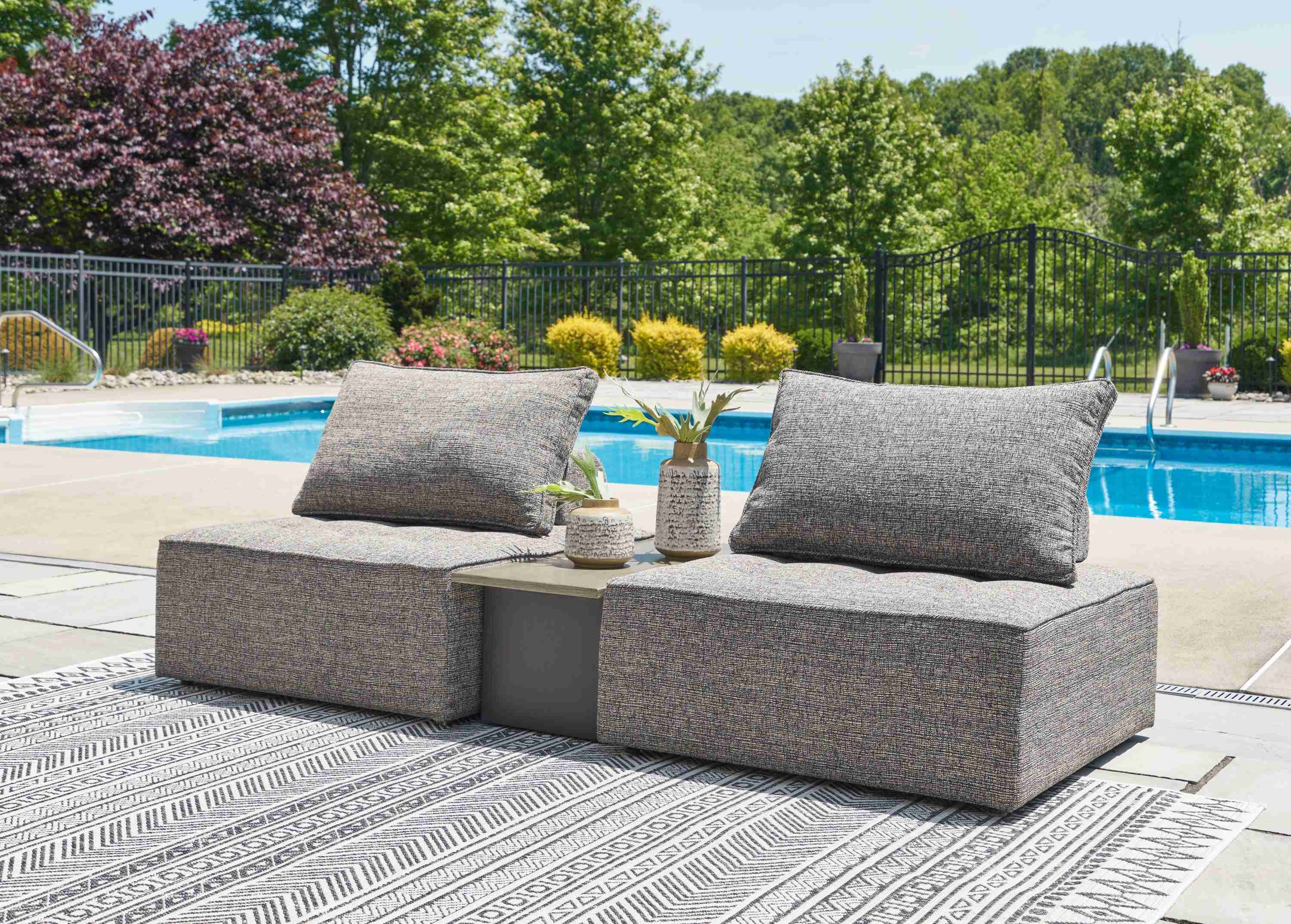 Bree Zee Brown 3-Piece Outdoor Sectional - Image 3
