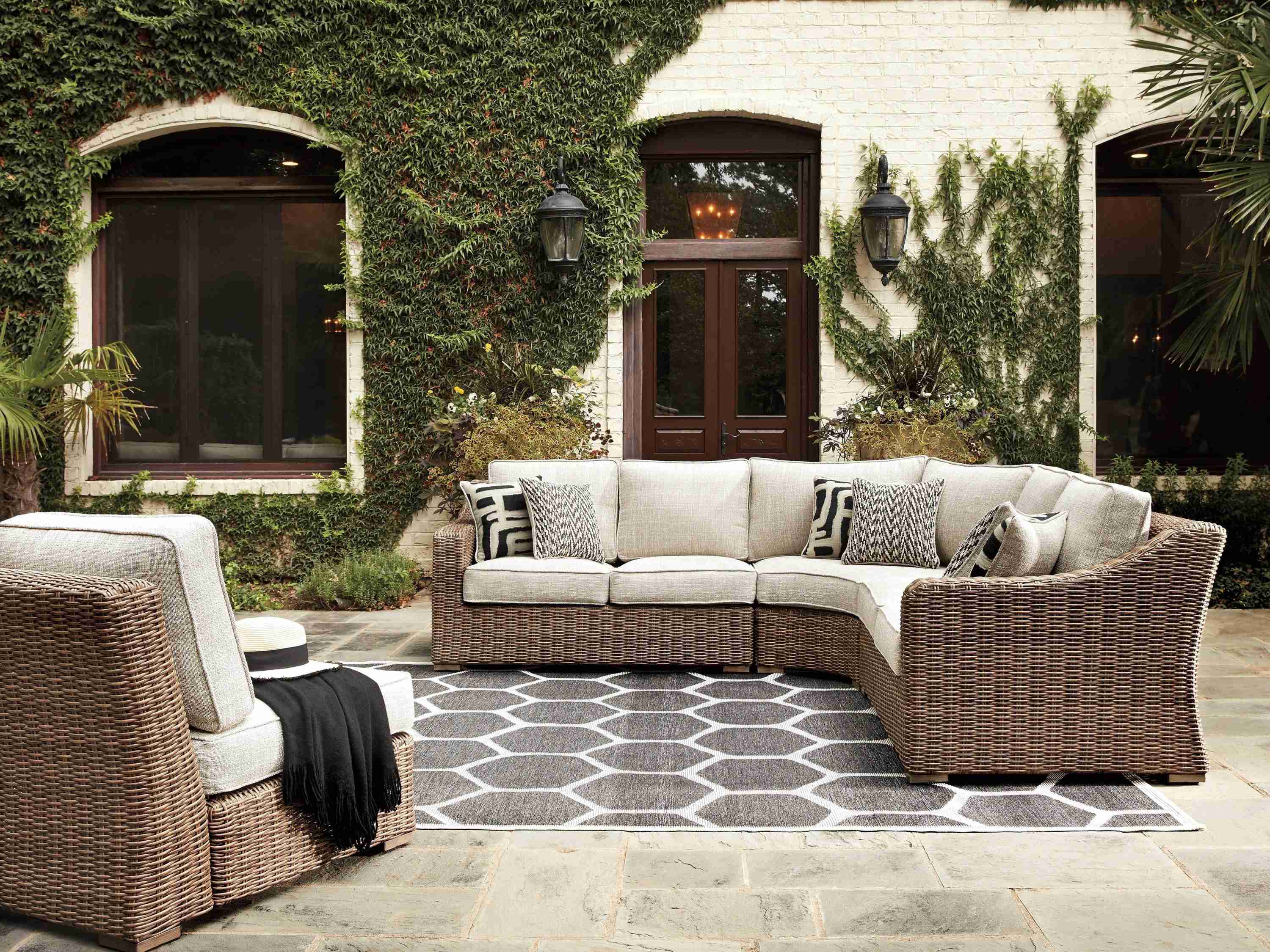 Beachcroft Beige 5-Piece Outdoor Seating Set - Image 3