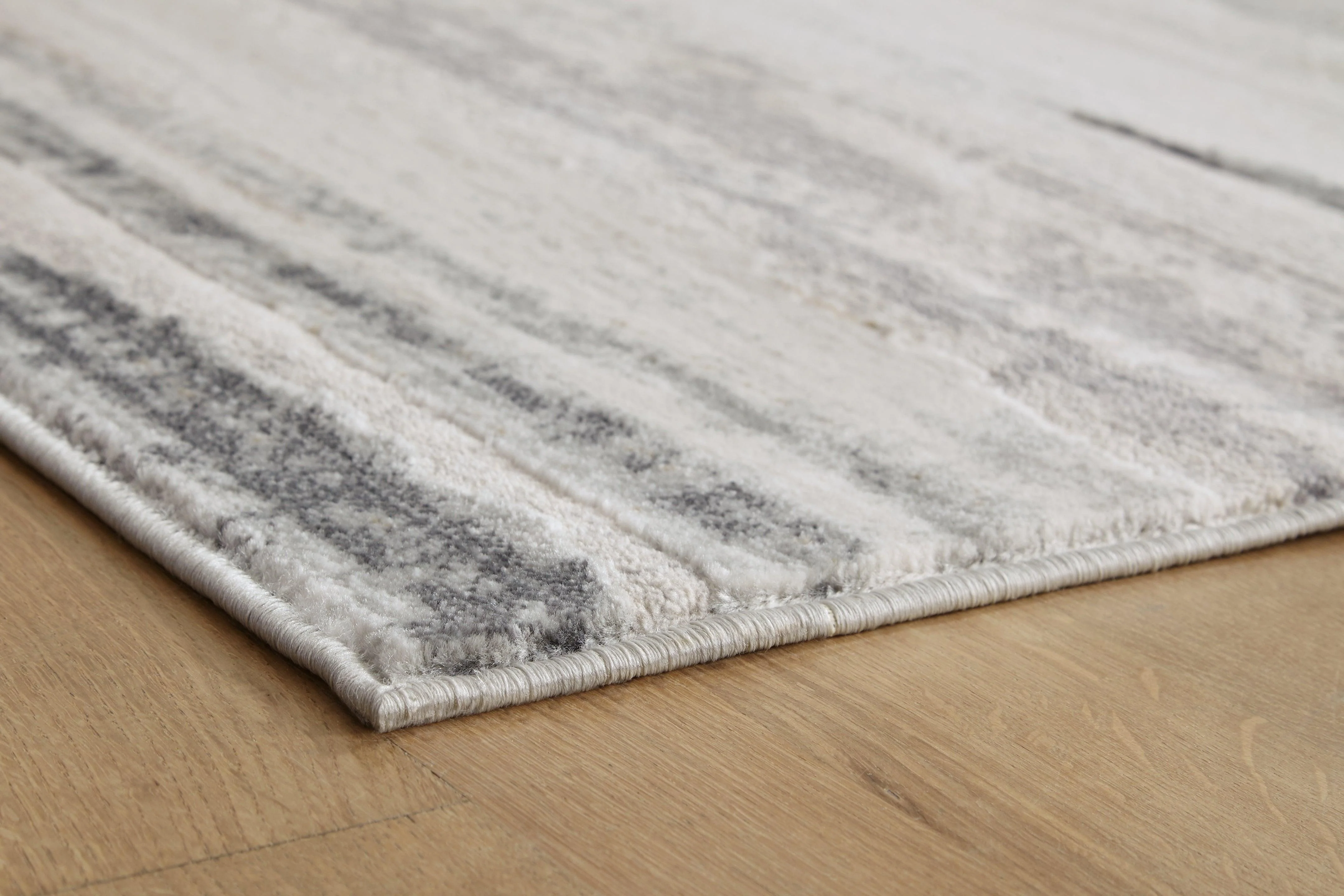 Abanett Multi 5'3" X 7'3" Rug - Image 3