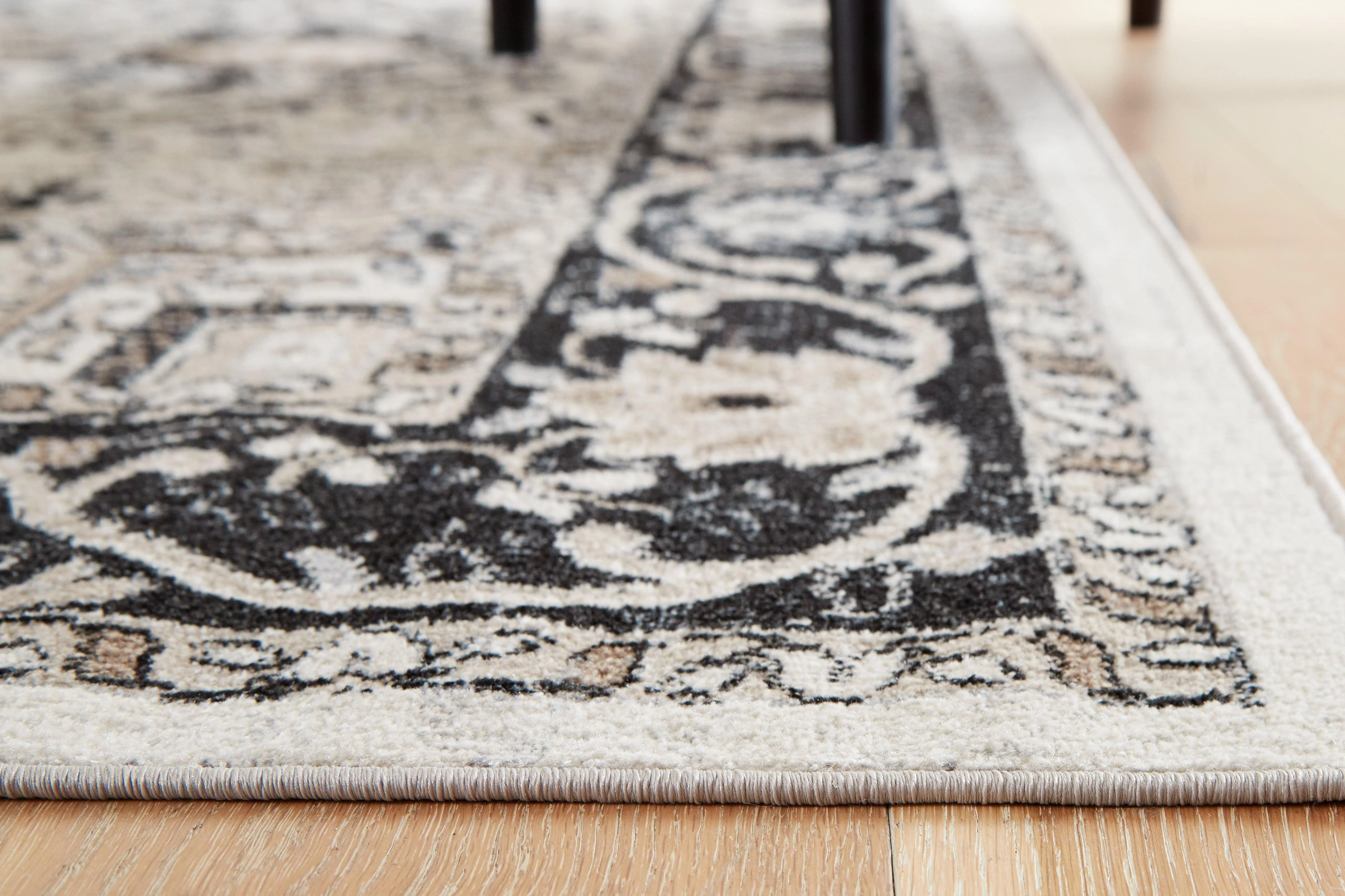 Gregmoore Multi 5'2" X 6'10" Rug - Image 3