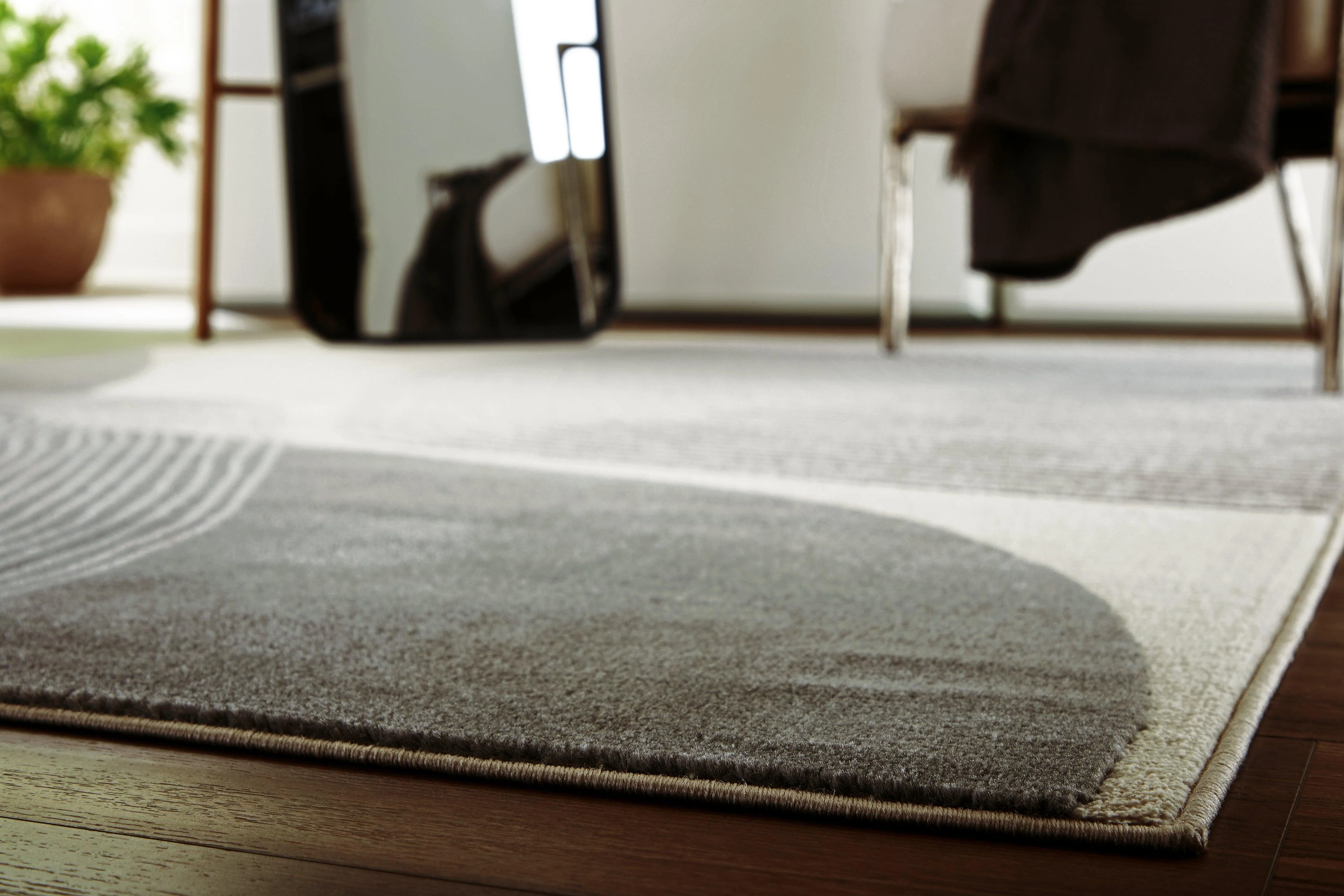 Winderburg Gray/Ivory Medium Rug - Image 3