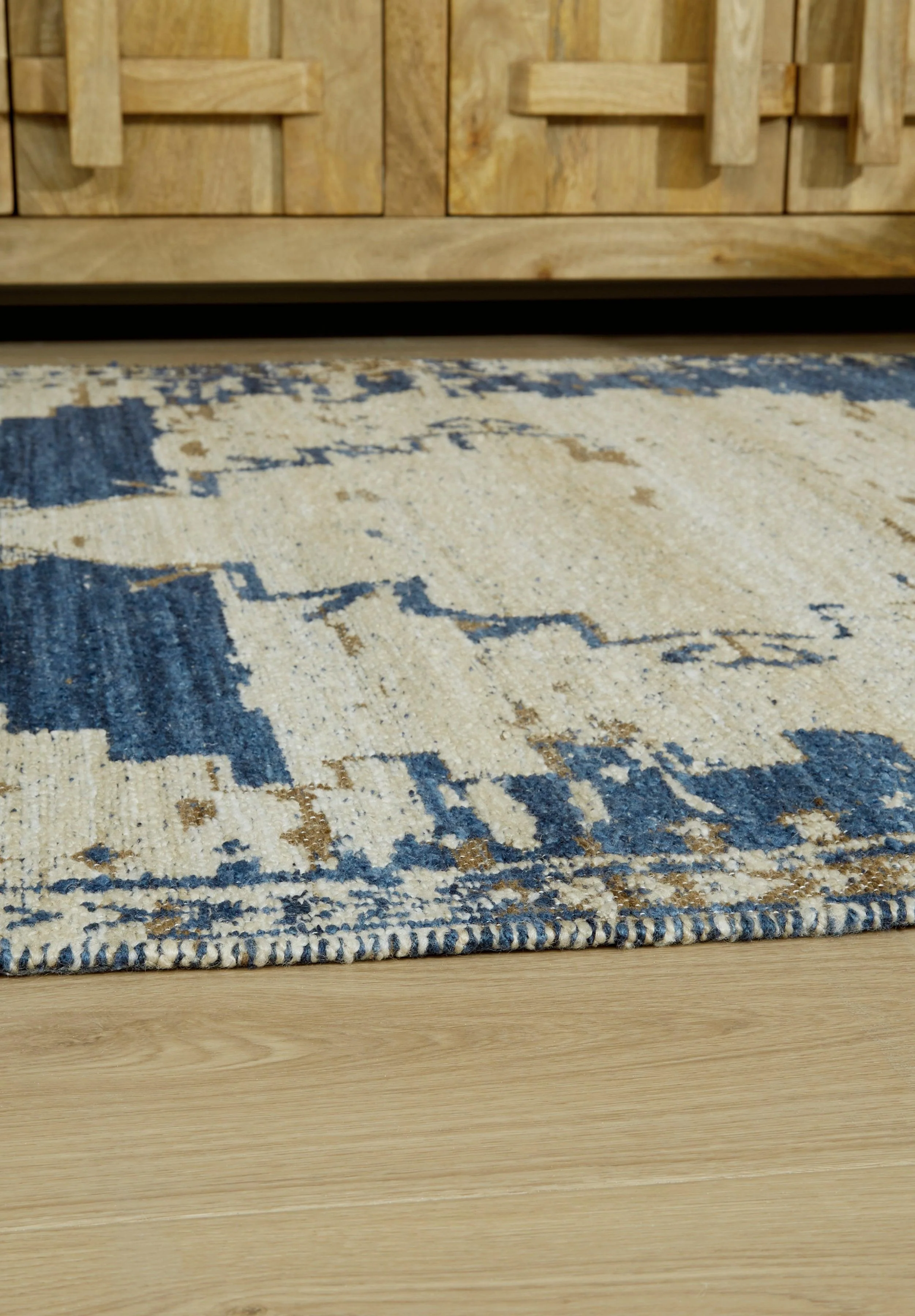 Varnler Blue/Brown/Tan 10' x 14' Rug - Image 3