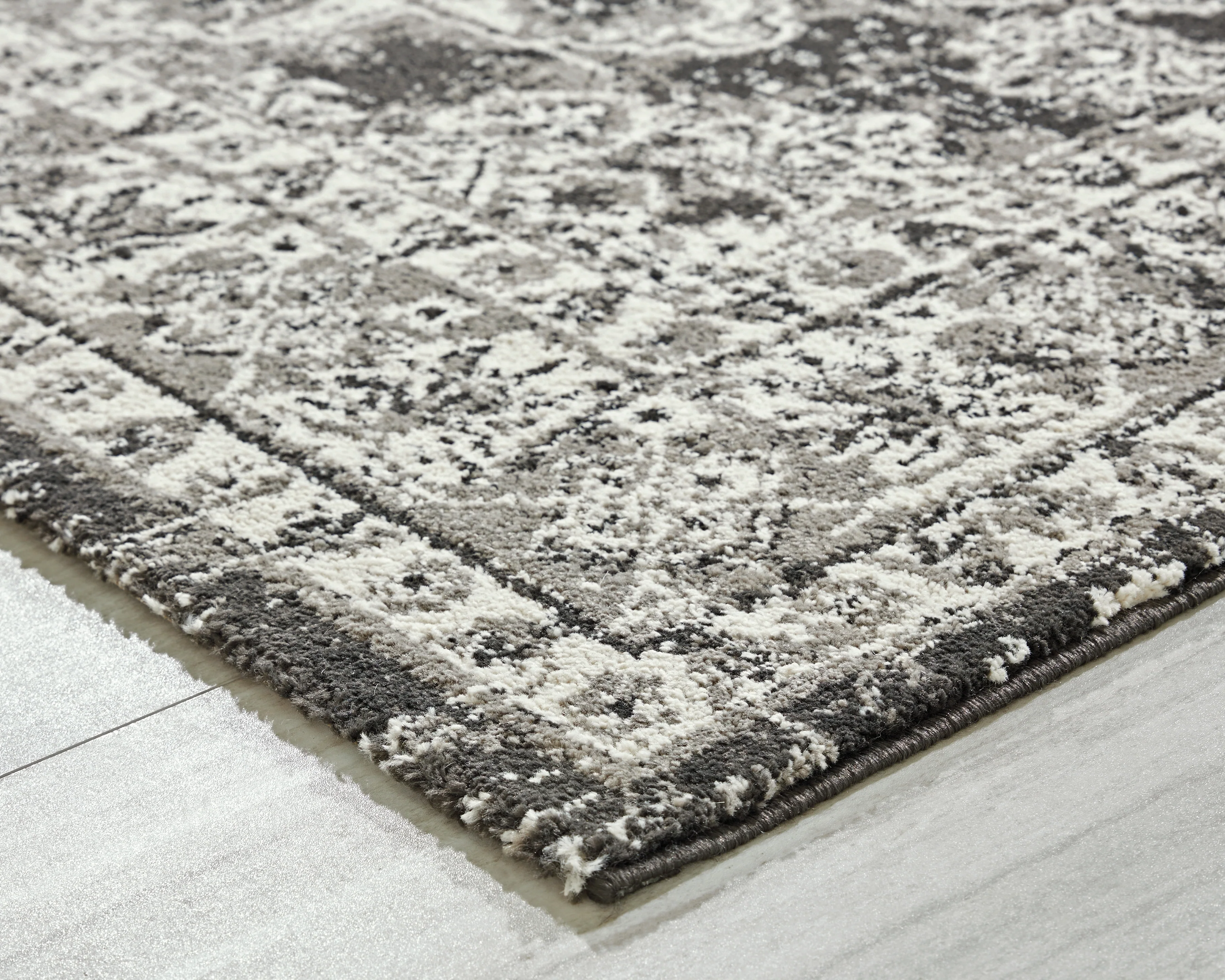 Glennisman Black/Gray/Ivory Medium Rug - Image 3
