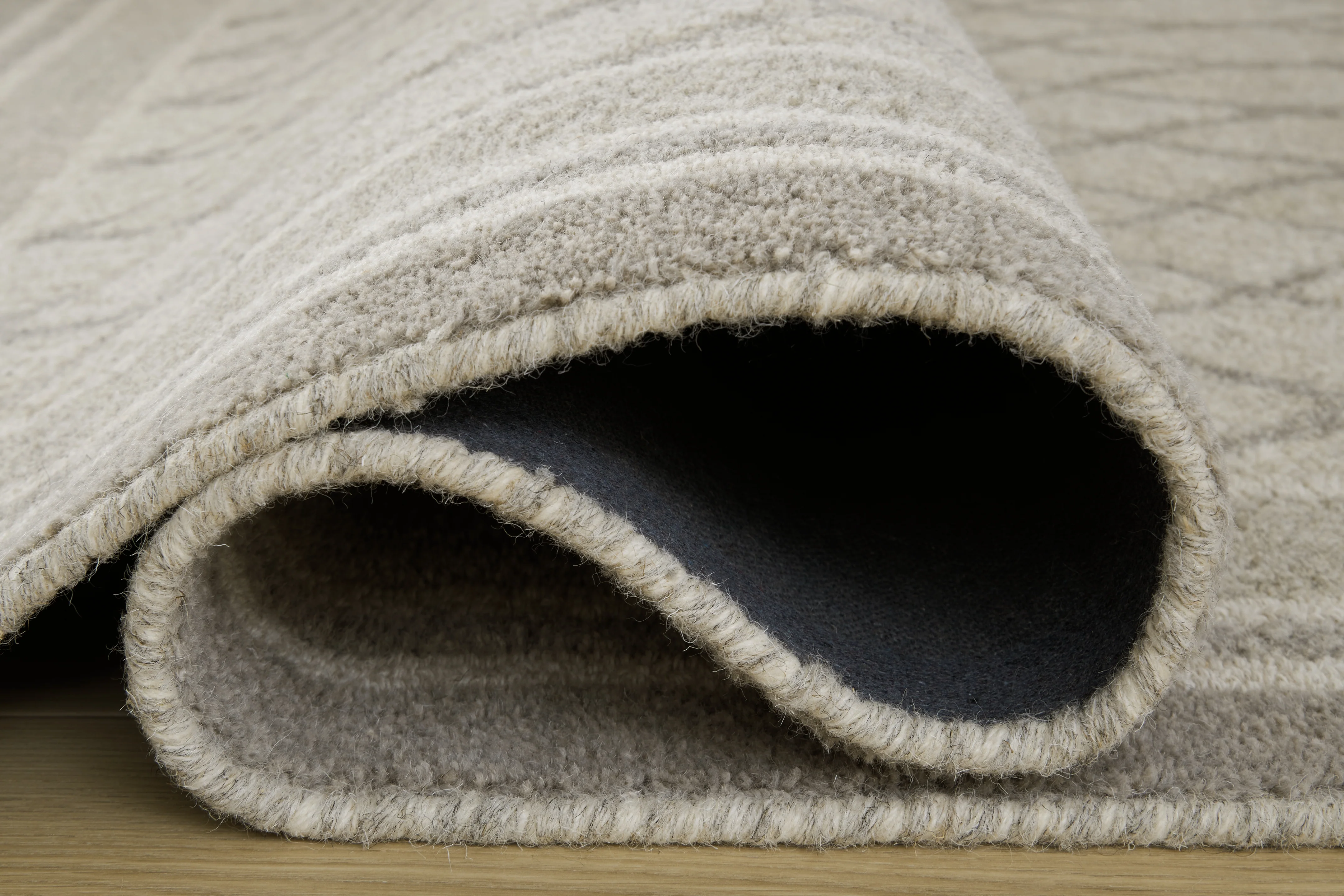 Wimney Gray Medium Rug - Image 3