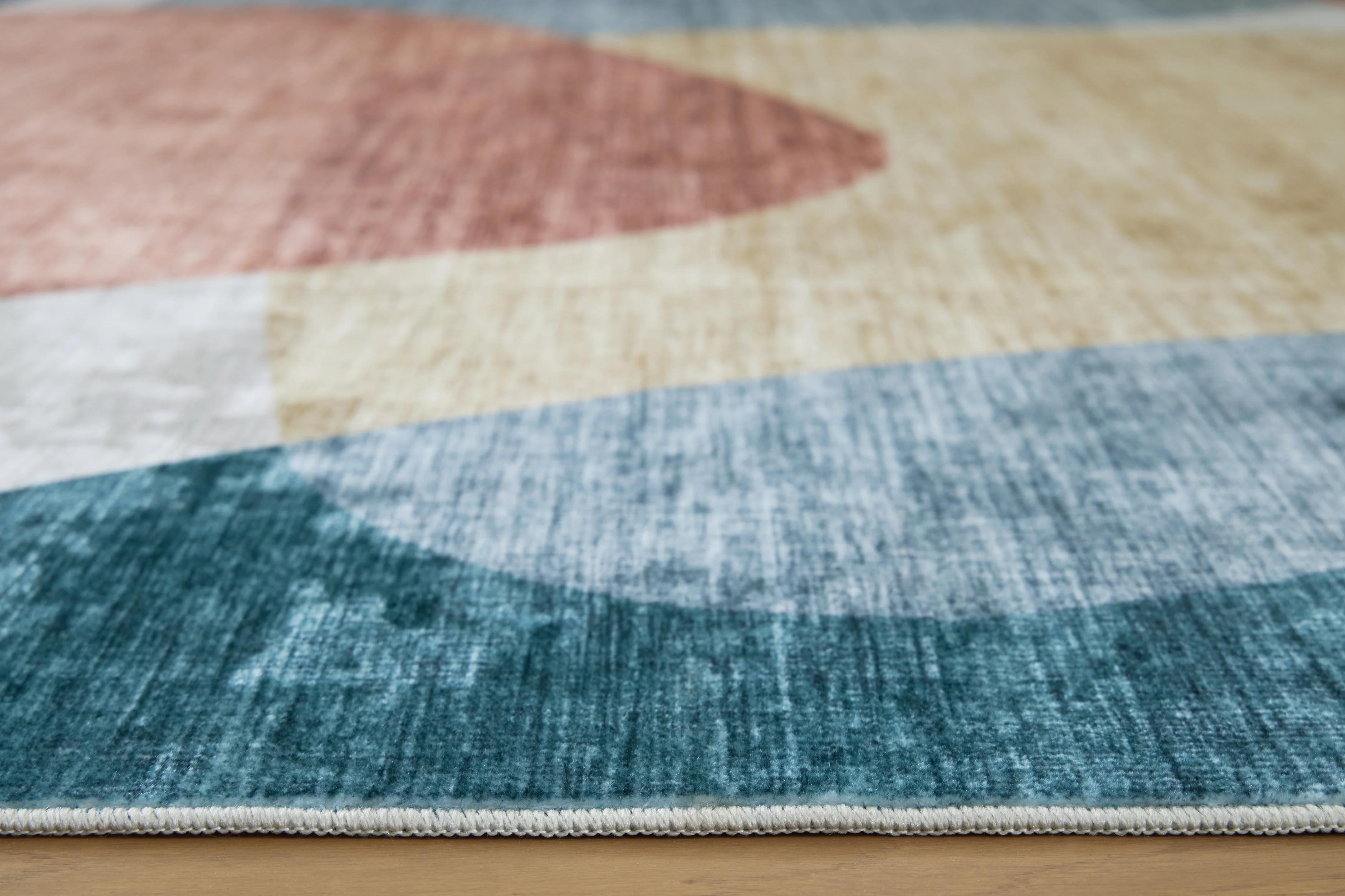 Chanleigh Multi Washable 7'6" x 9'6" Area Rug - Image 3