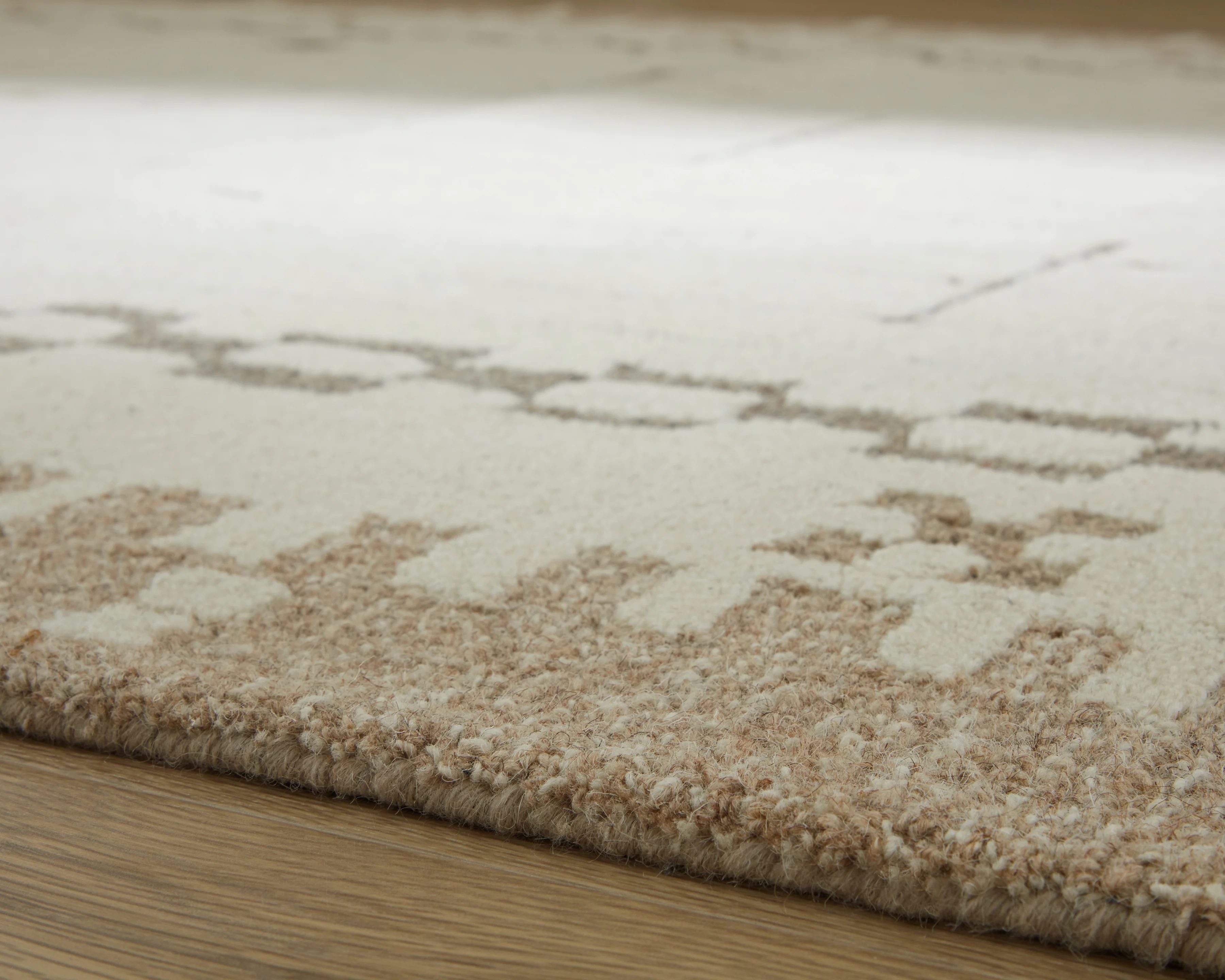 Dot Cream/Brown/Taupe 5' x 7' Area Rug - Image 3