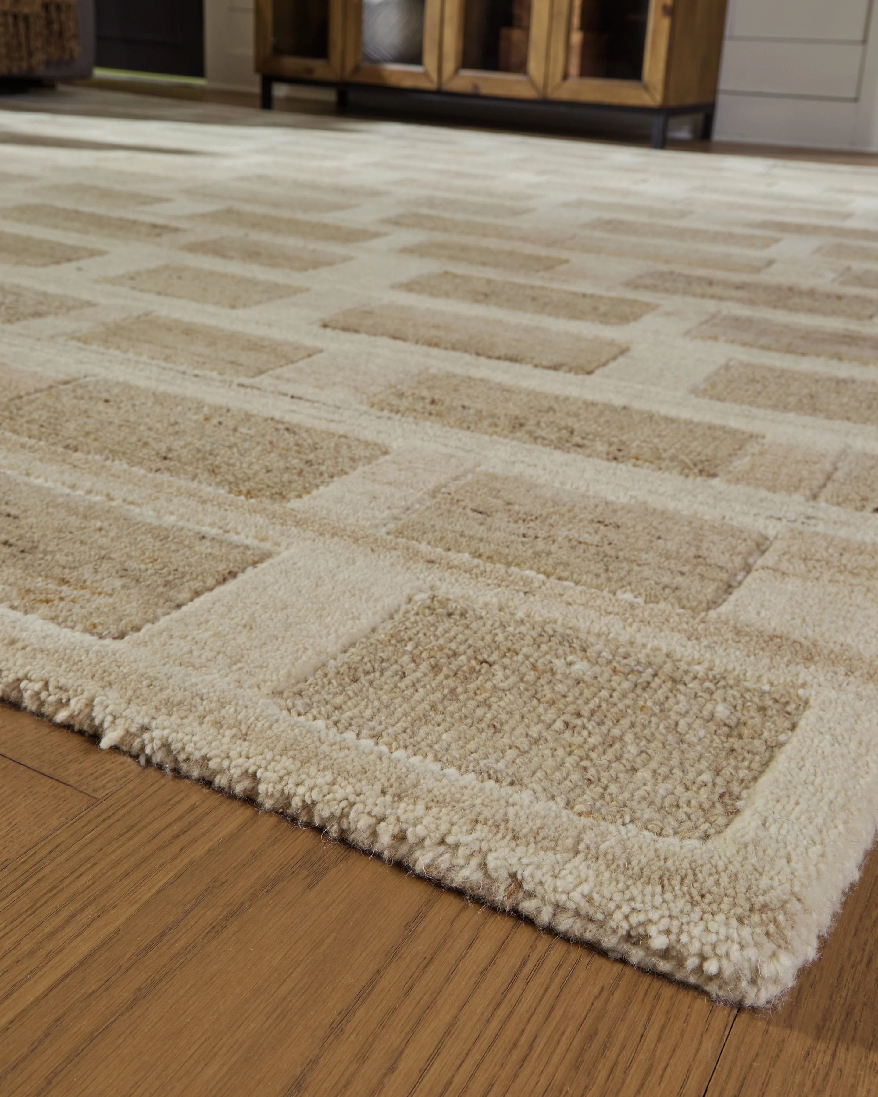 Lisgrove Tan/Brown/White 7'8" x 10' Area Rug - Image 3