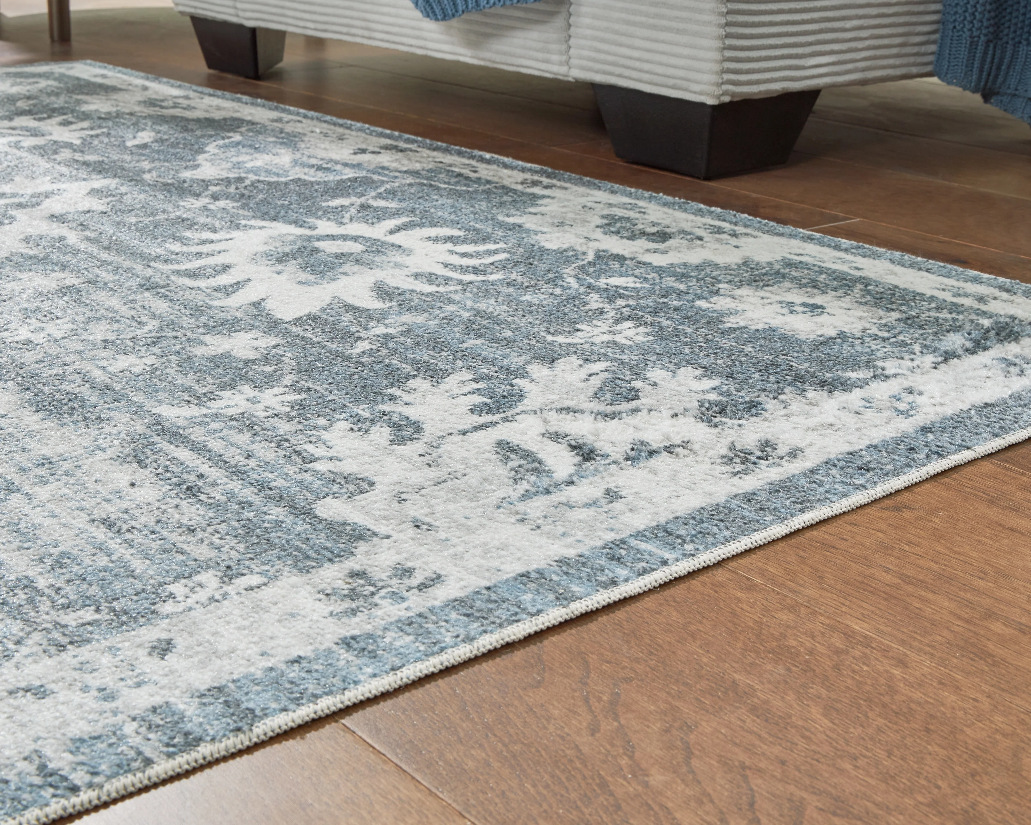 Avanworths Blue/Gray/Ivory Washable 7'10" x 10' Area Rug - Image 3