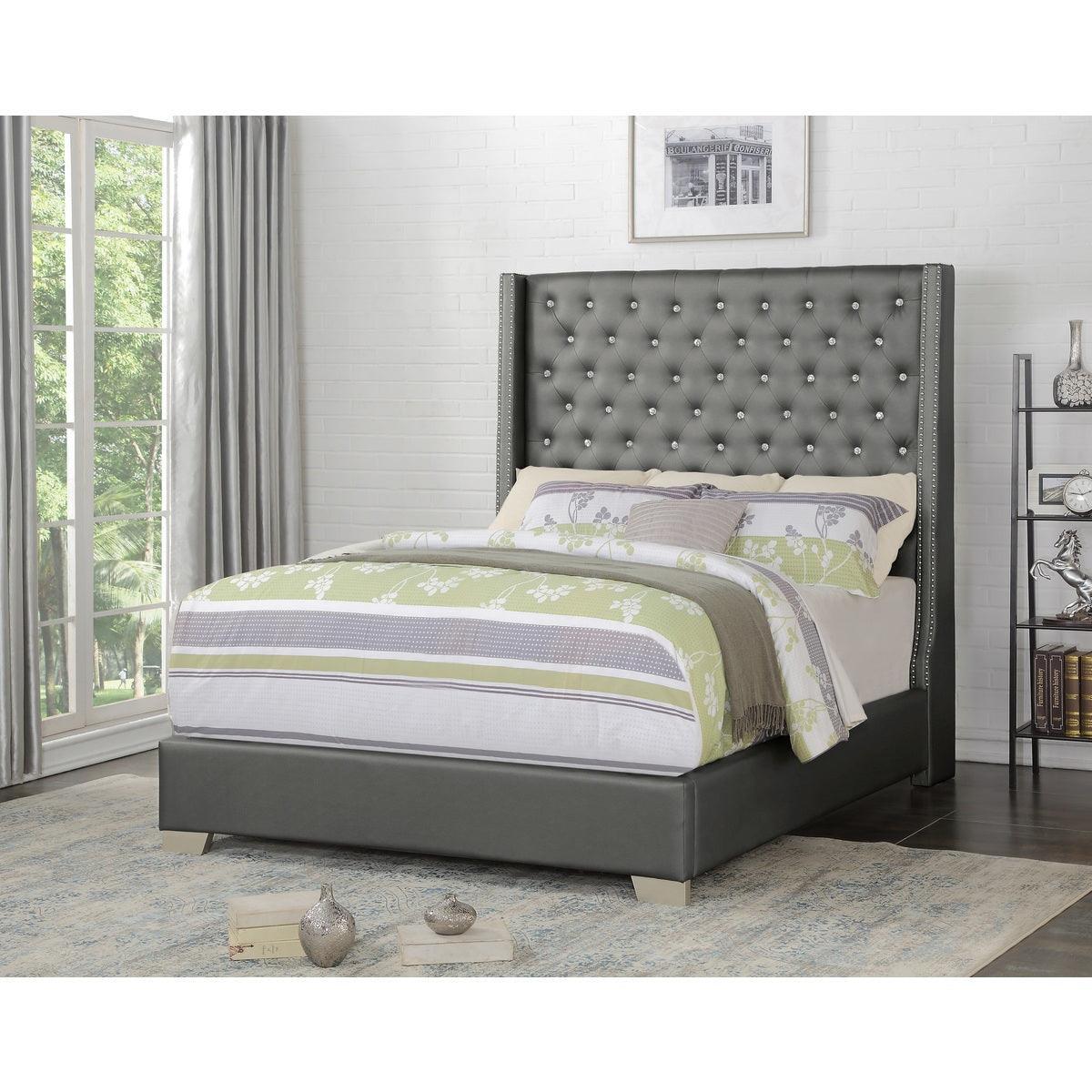 Jacklyn Silver Faux Leather Tufted Panel King Bed - Image 3