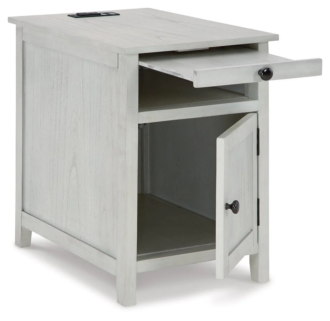 Treytown Antique White Chairside End Table - Image 3