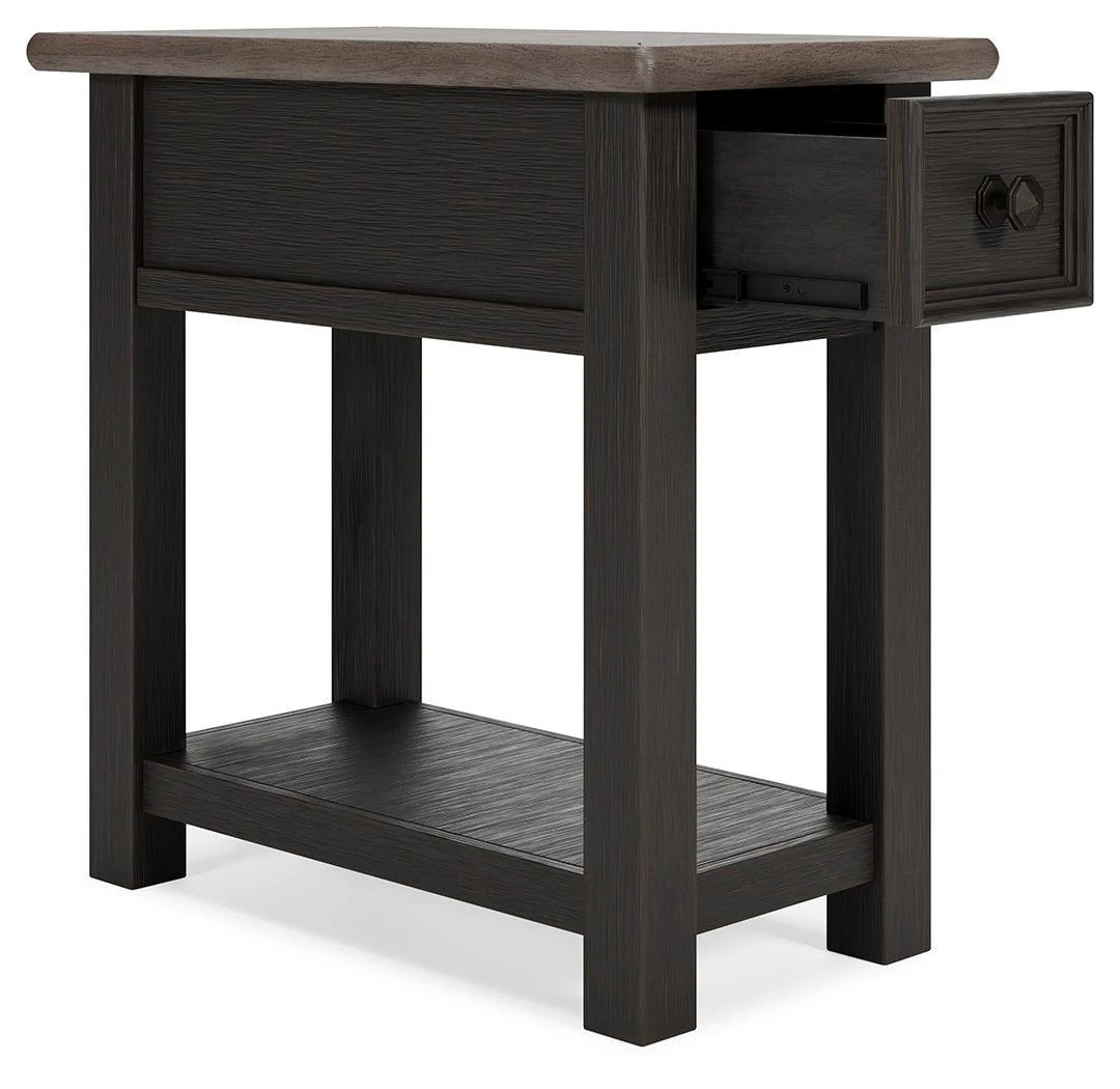 Tyler Creek Two-Tone Chairside End Table - Image 3
