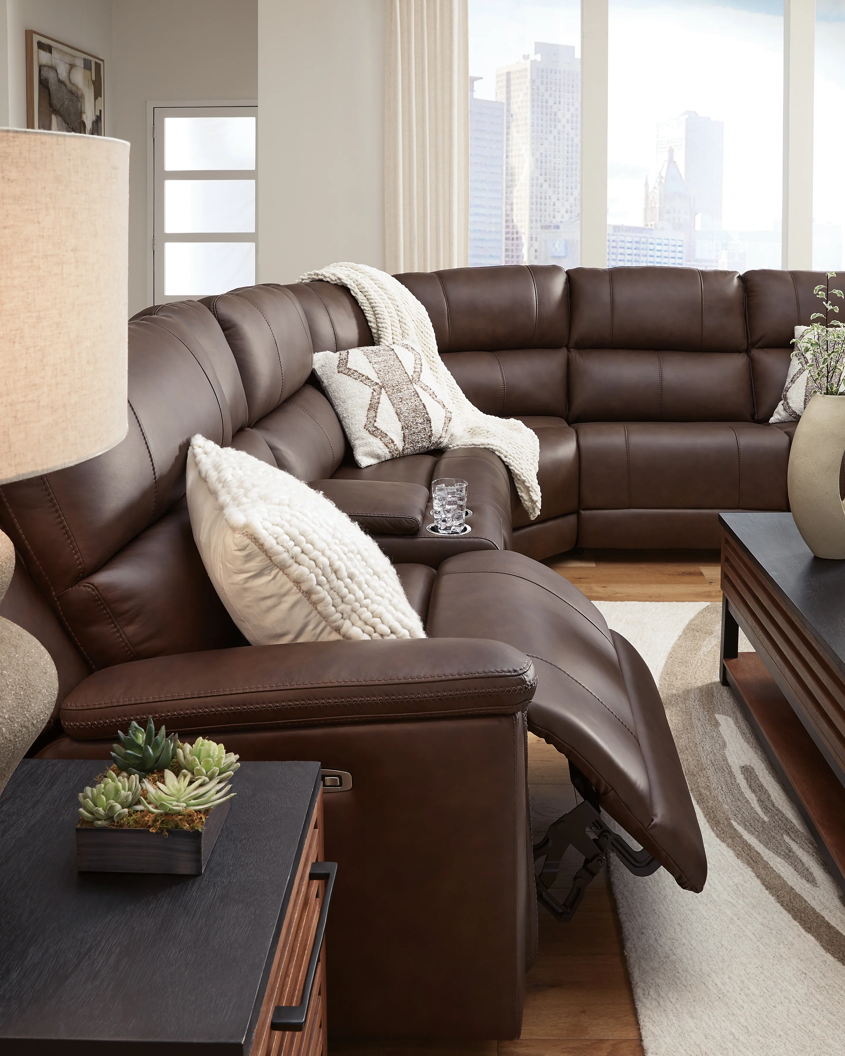 Bleckley Espresso Leather 6-Piece Power Reclining Sectional - Image 3