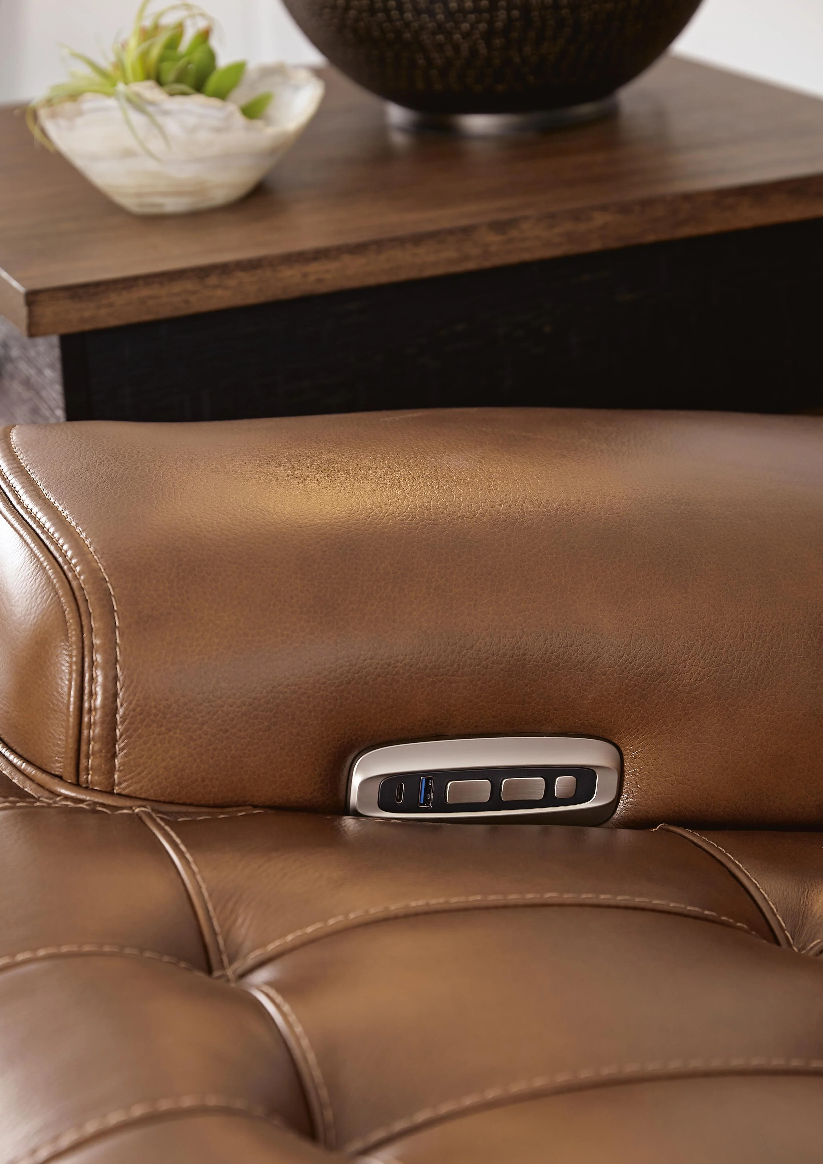 Temmpton Chocolate Leather 4-Piece Reclining Sectional - Image 3