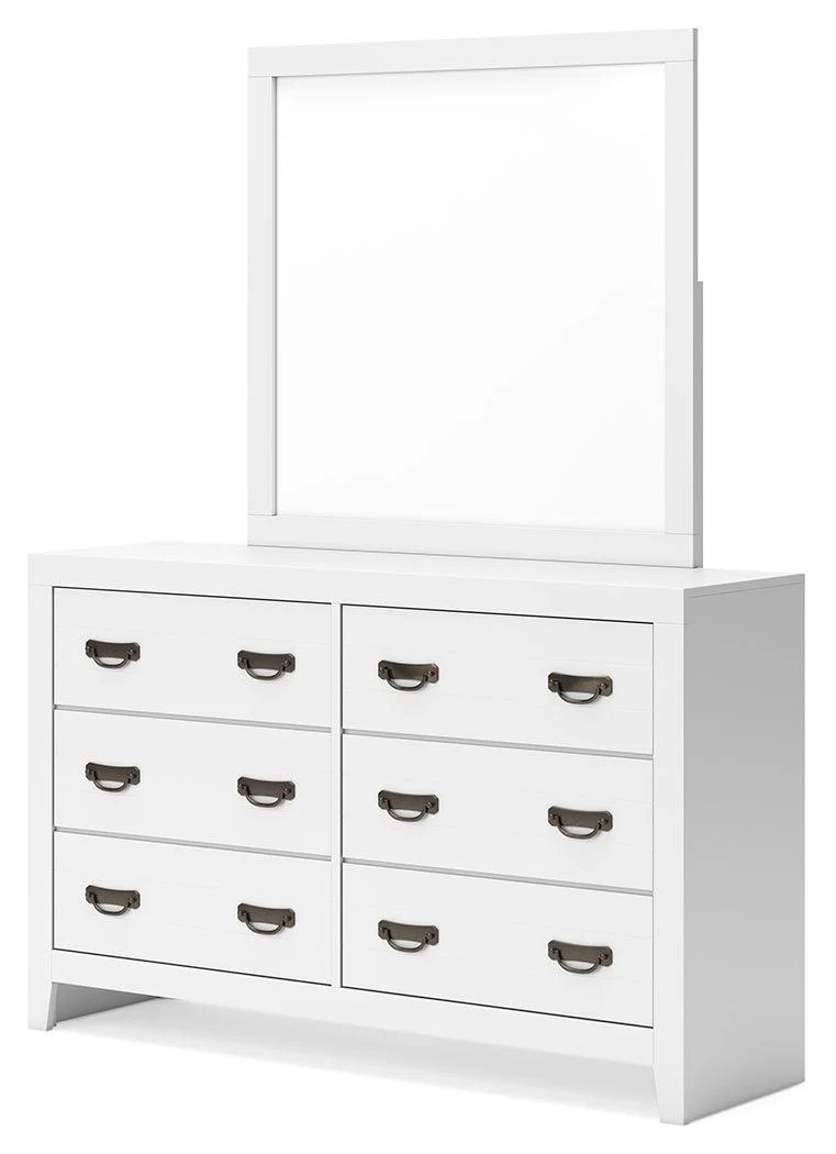 Binterglen White Dresser And Mirror - Image 3