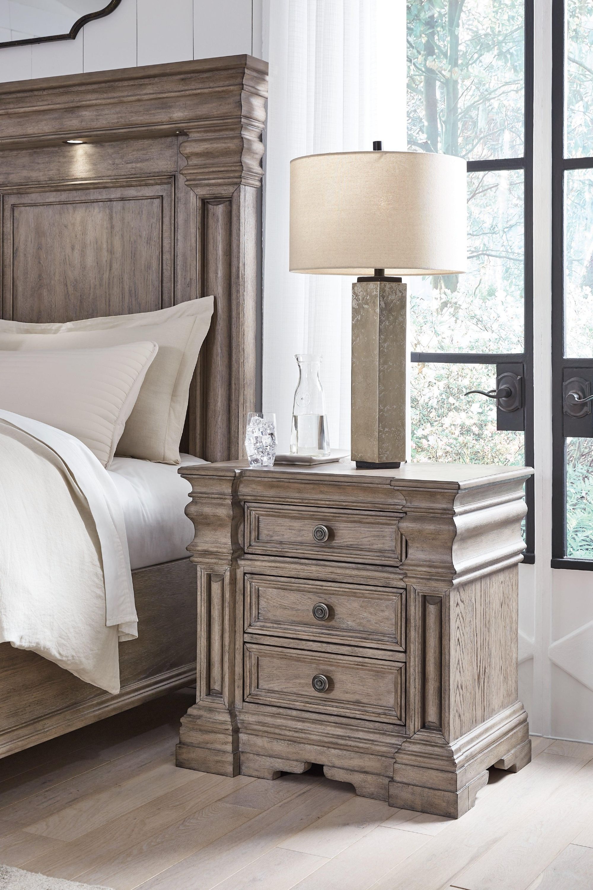 Blairhurst Light Grayish Brown Nightstand - Image 3