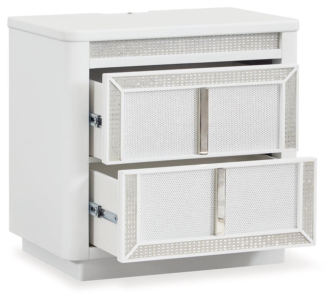 Chalanna White Nightstand - Image 3