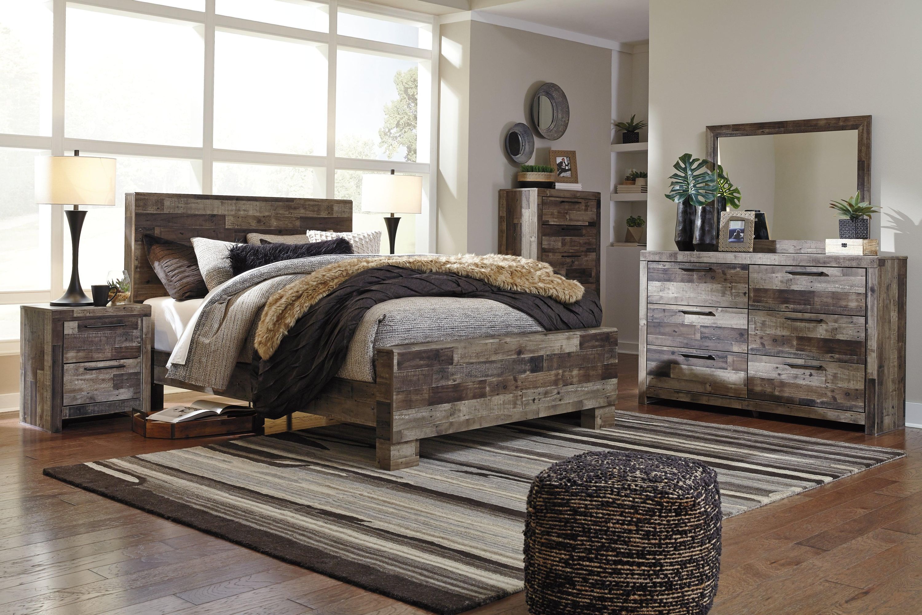 Derekson Multi Gray Panel Bedroom Set - Image 3