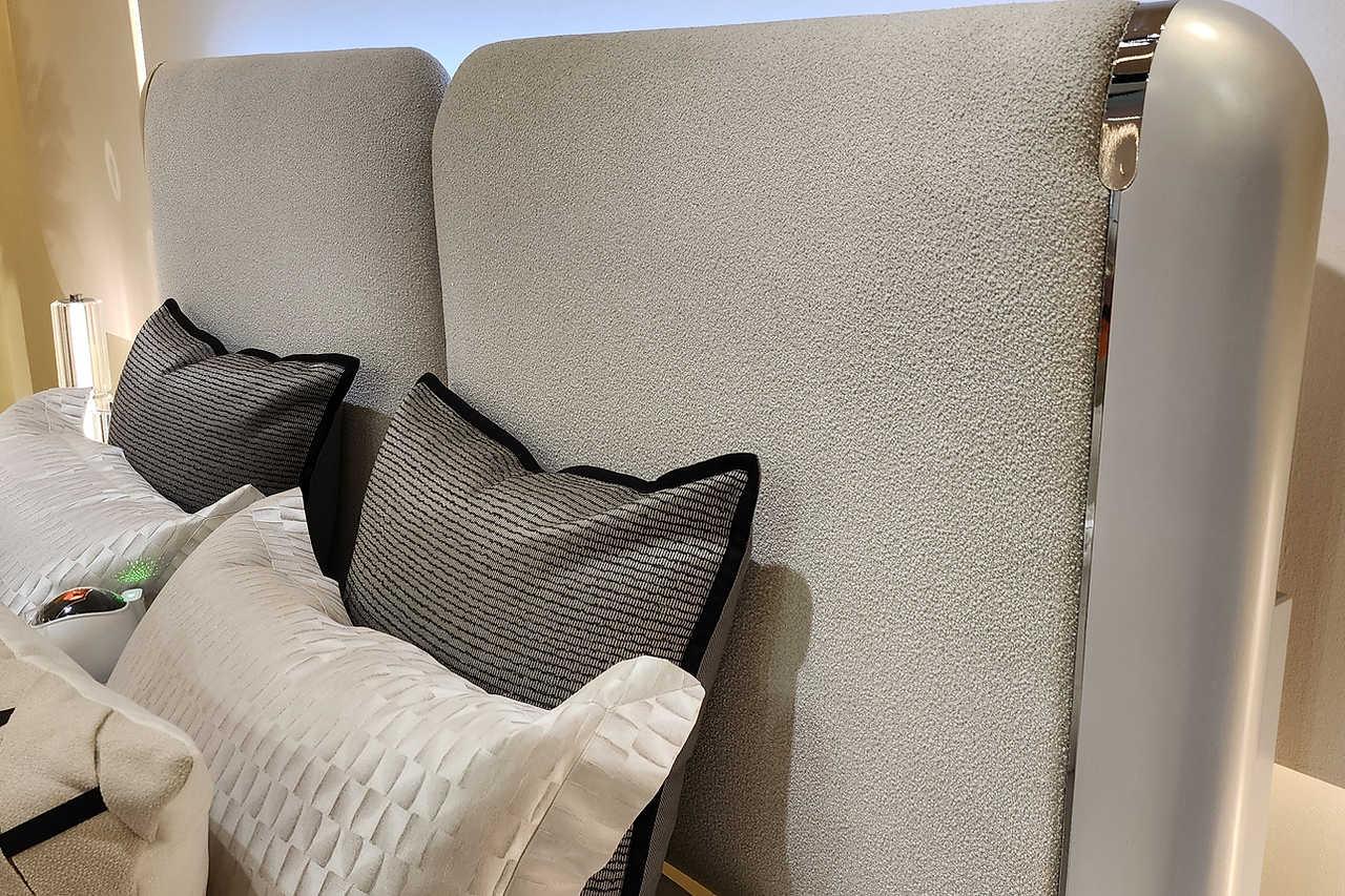 Amara Pearl White Chest - Image 3