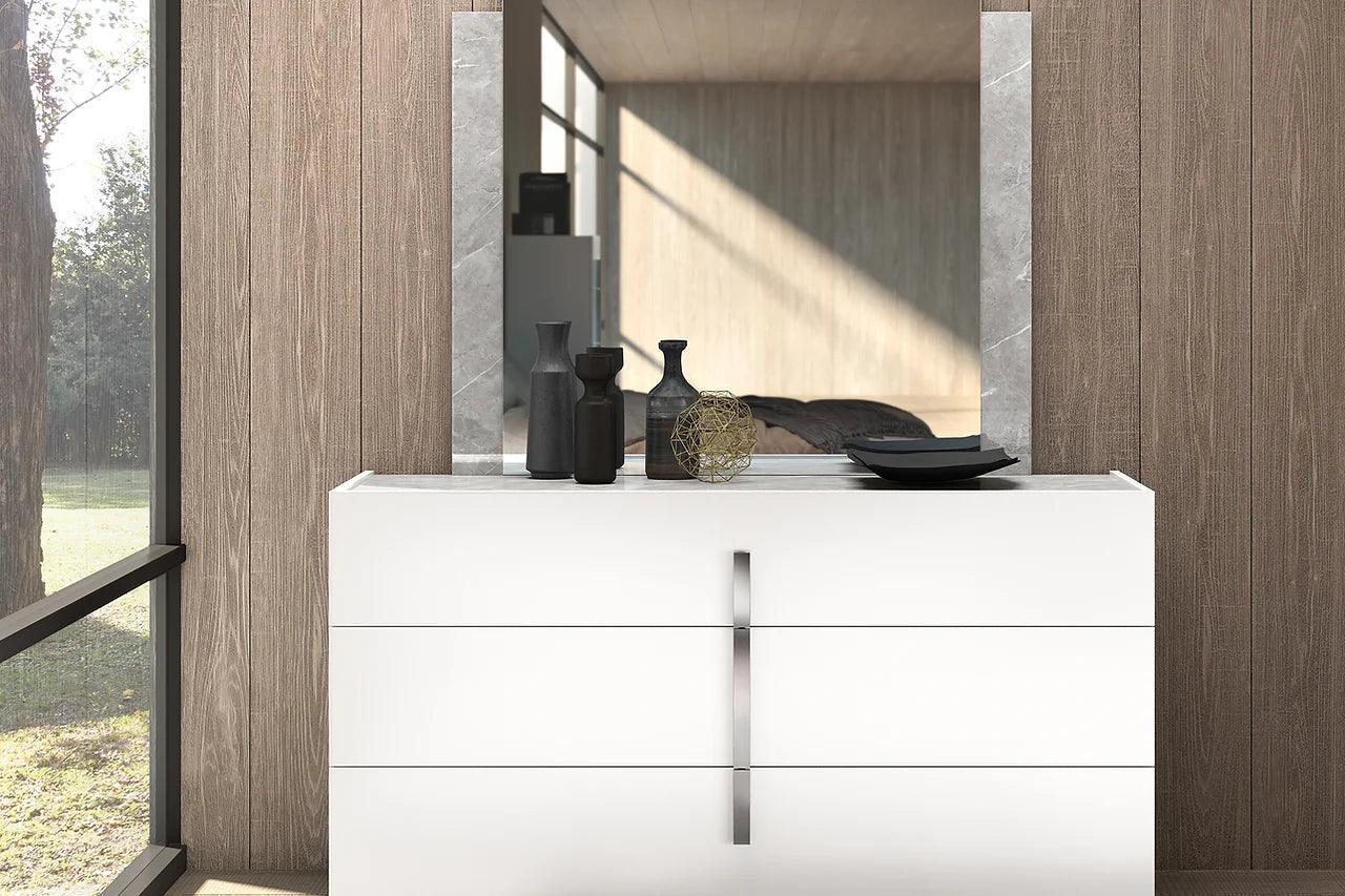 Dafne White Dresser & Mirror - Image 1
