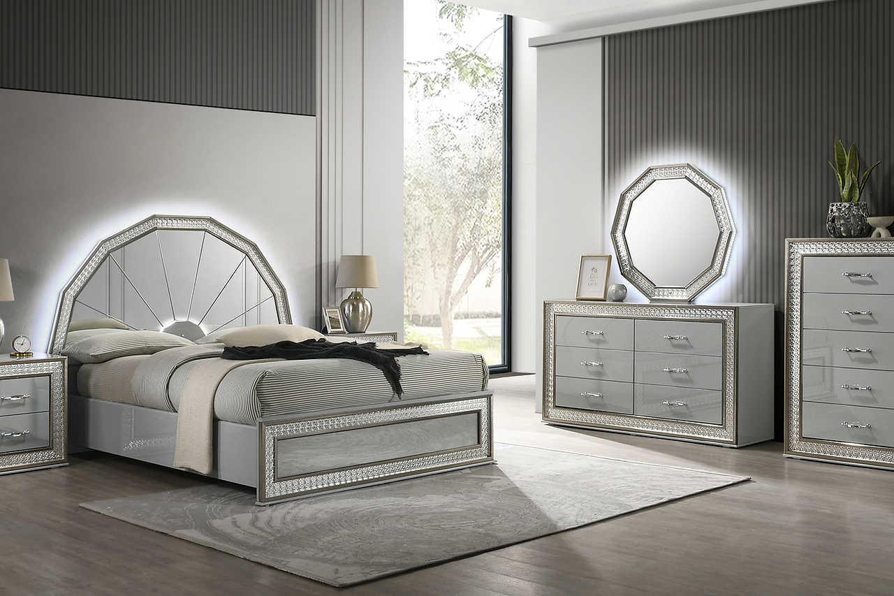 Dubai Metallic Silver Chest - Image 3