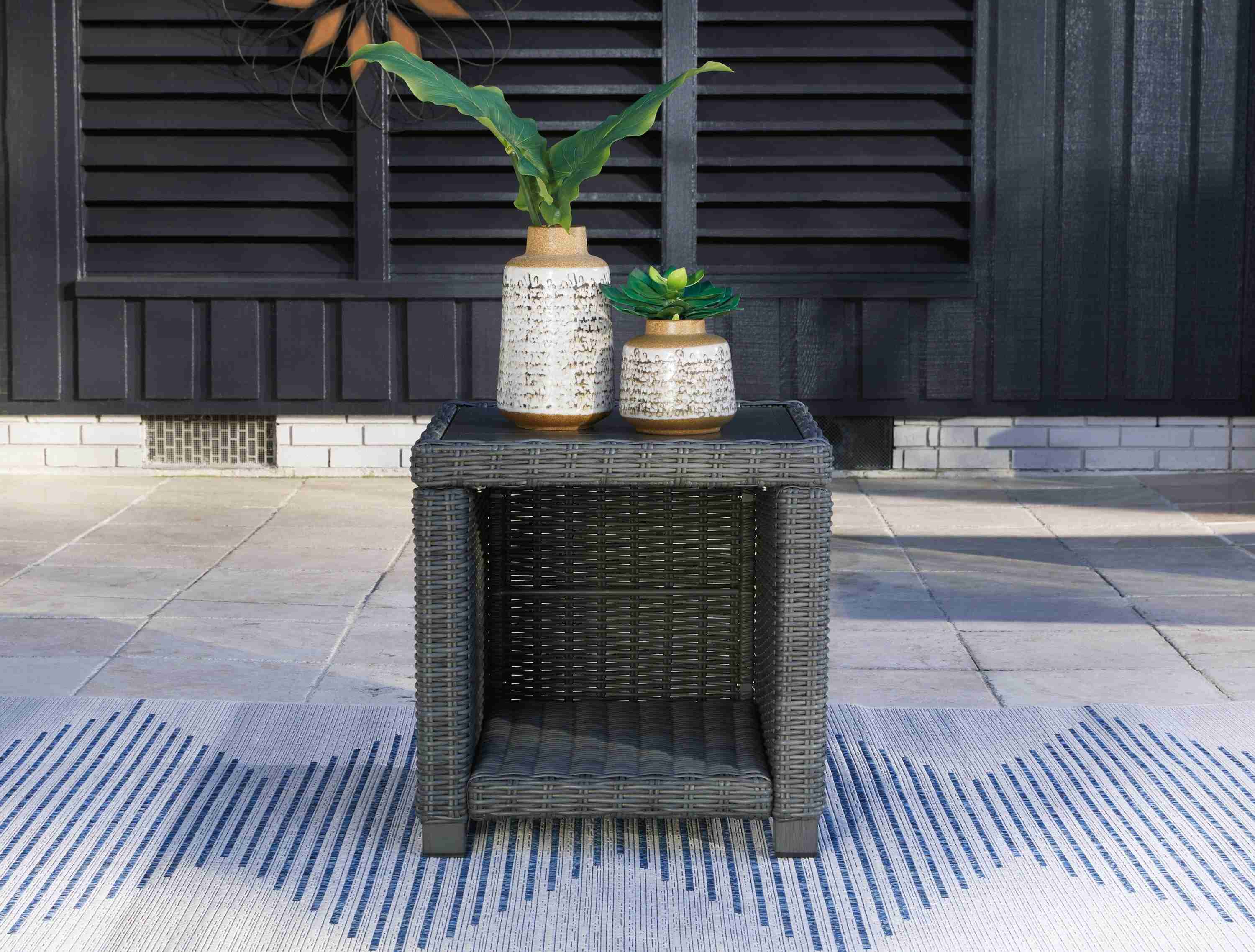 Elite Gray Park Outdoor Coffee Table With 2 End Tables - Image 3