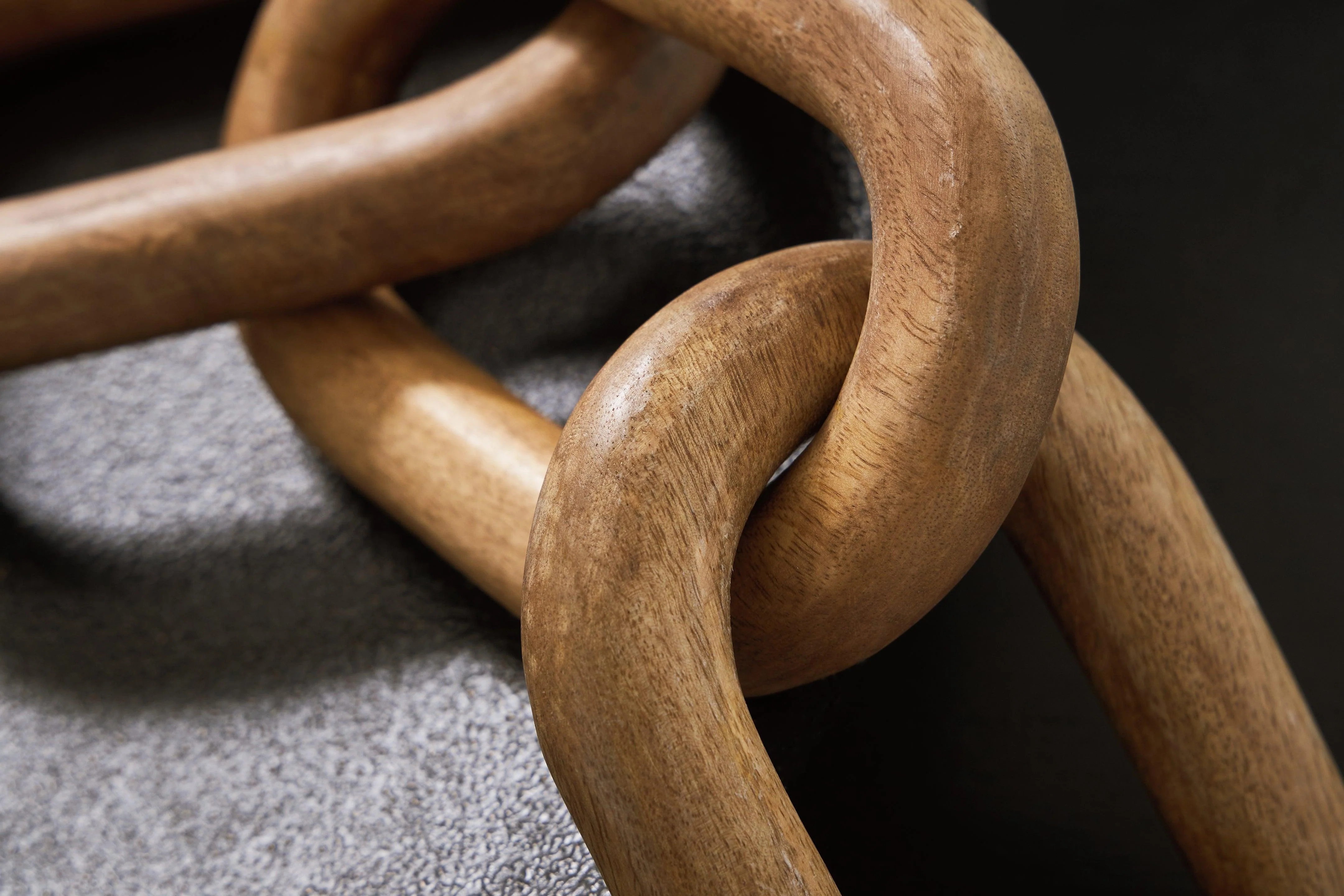 Mardelby Brown Sculpture - Image 3