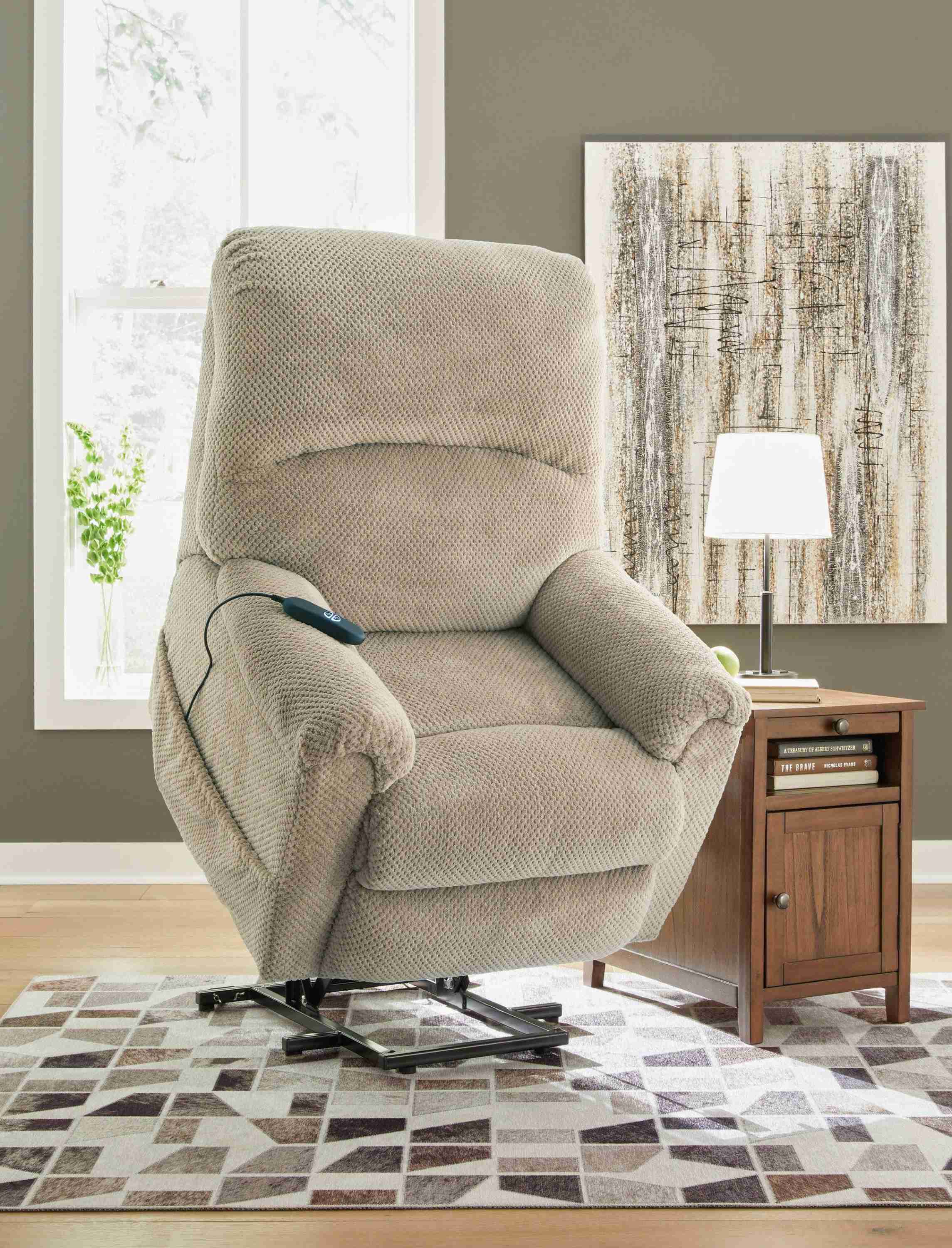 Saffe Toast Power Lift Recliner - Image 2
