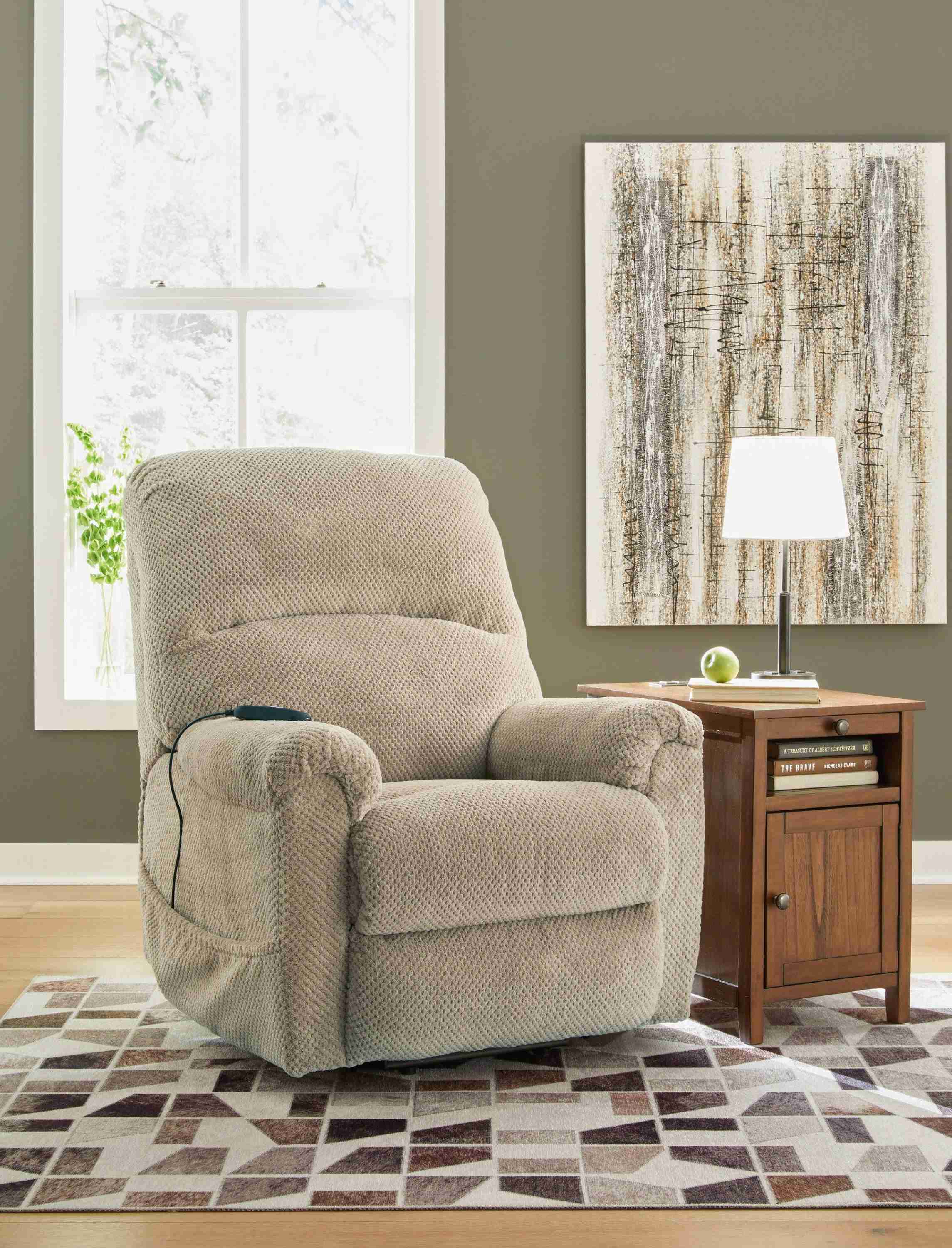 Saffe Toast Power Lift Recliner - Image 3