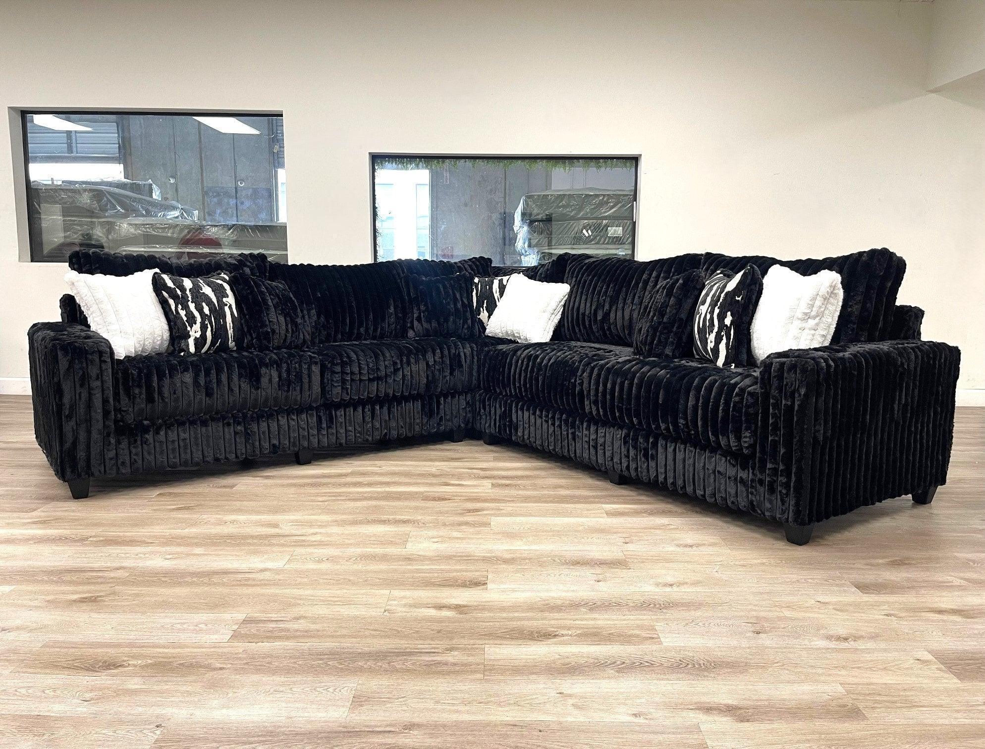Saro Black Sectional - Image 1