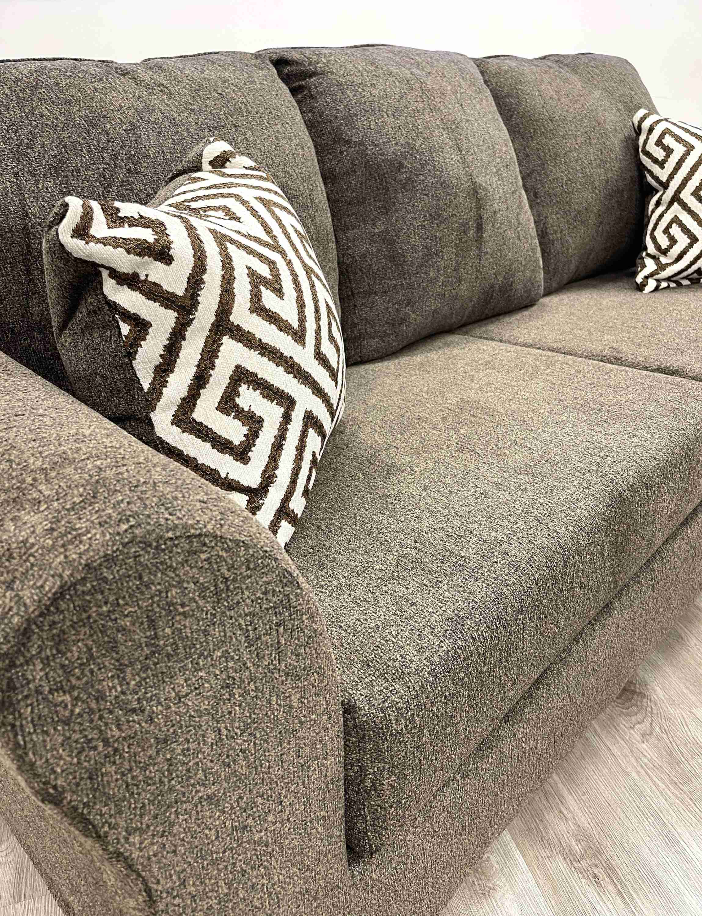 Tuten Brown 2-Piece Living Room Set - Image 3
